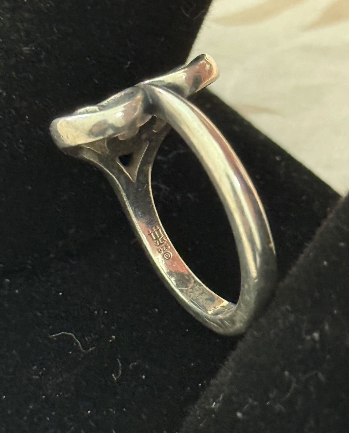 Pre-Owned James Avery Retired Sterling Silver Scroll Heart Ring Size 8