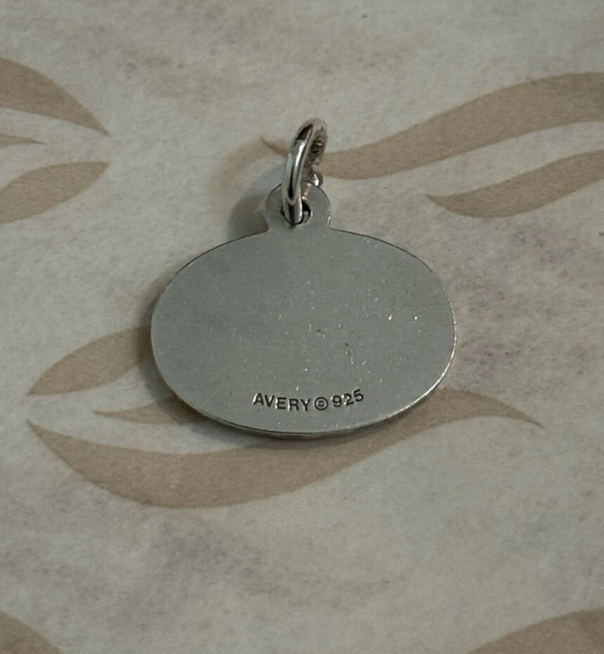Pre-Owned James Avery RARE Retired Sterling Silver James Avery Oval Disc Charm