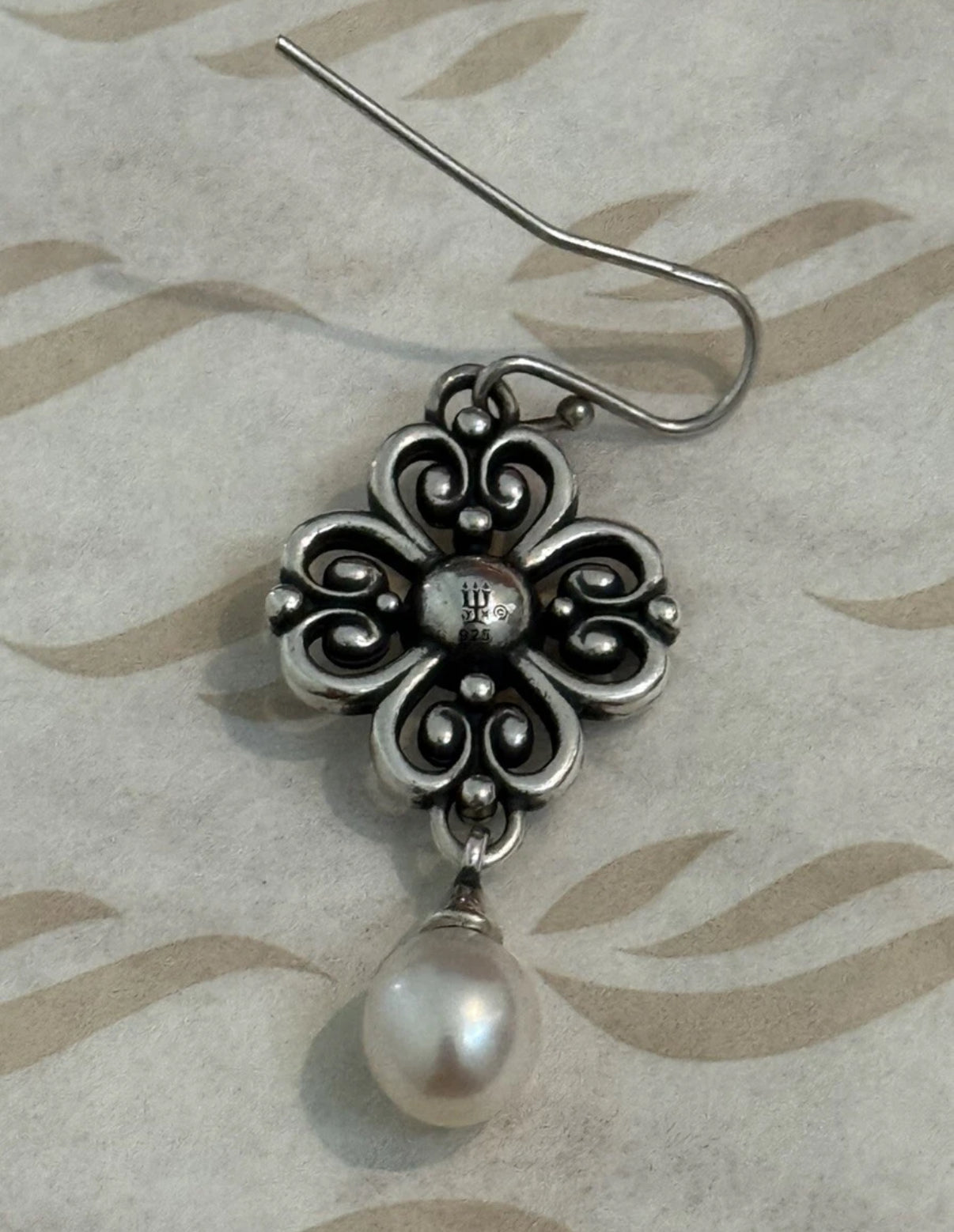 Pre-Owned James Avery Retired Sterling Silver Cross of Adoration Ear Hooks w/ Pearls