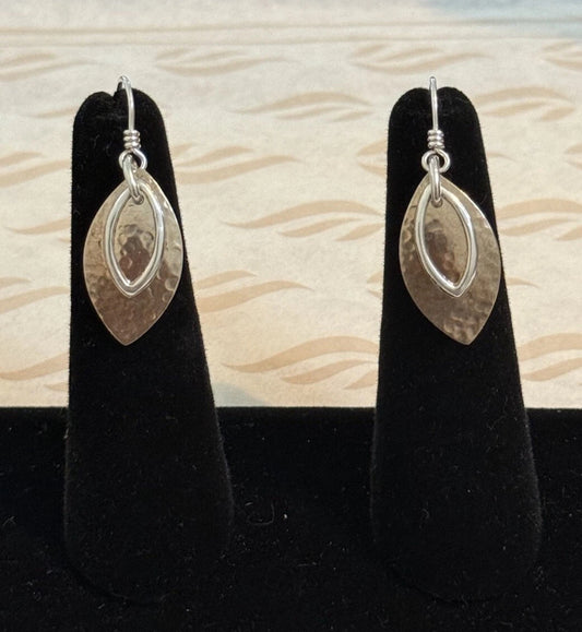 Pre-Owned James Avery Retired Sterling Silver and Copper Hammered Leaf Hook Earrings
