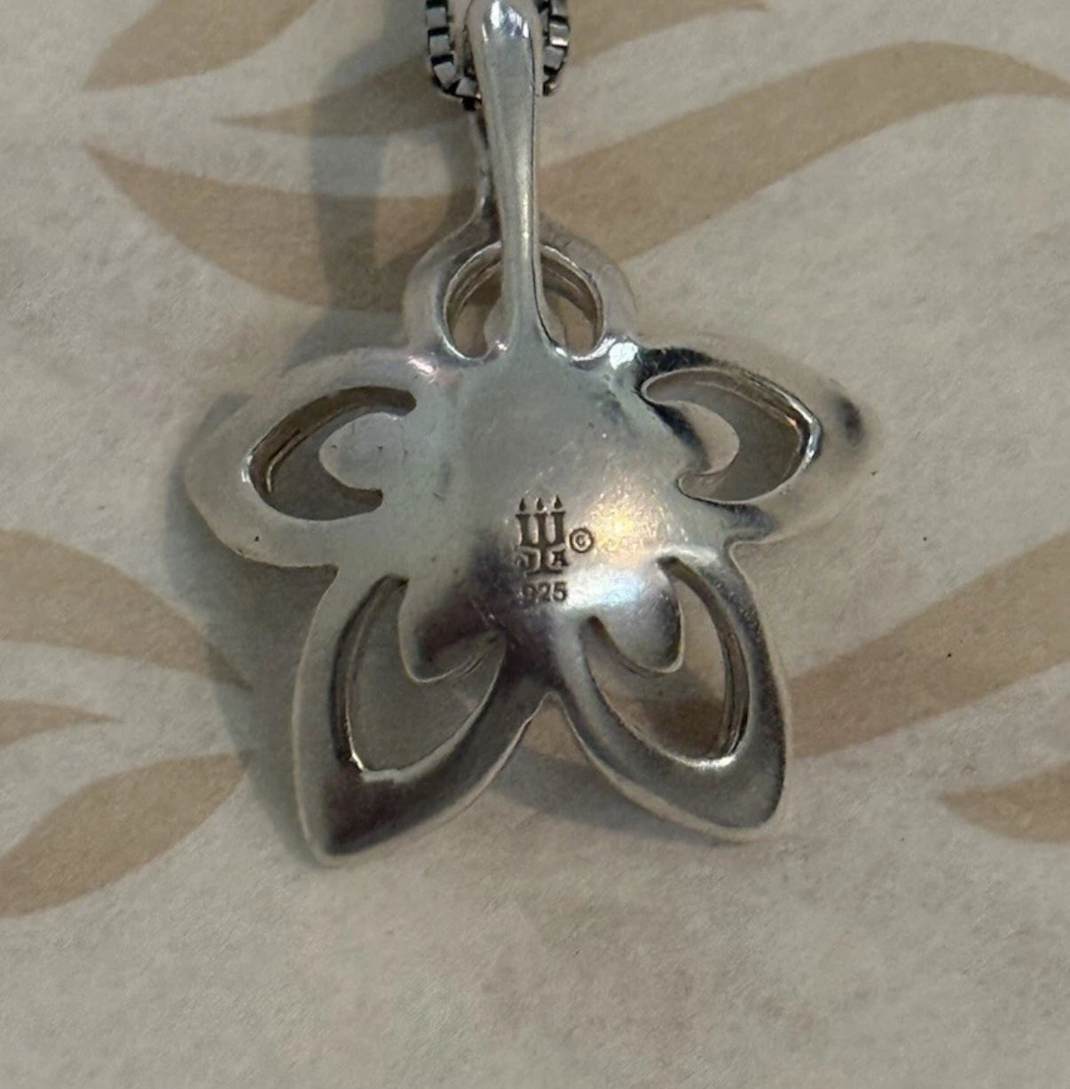 Pre-Owned James Avery Retired 925 Silver Star Flower & Amethyst Pendant w/ 18”Necklace