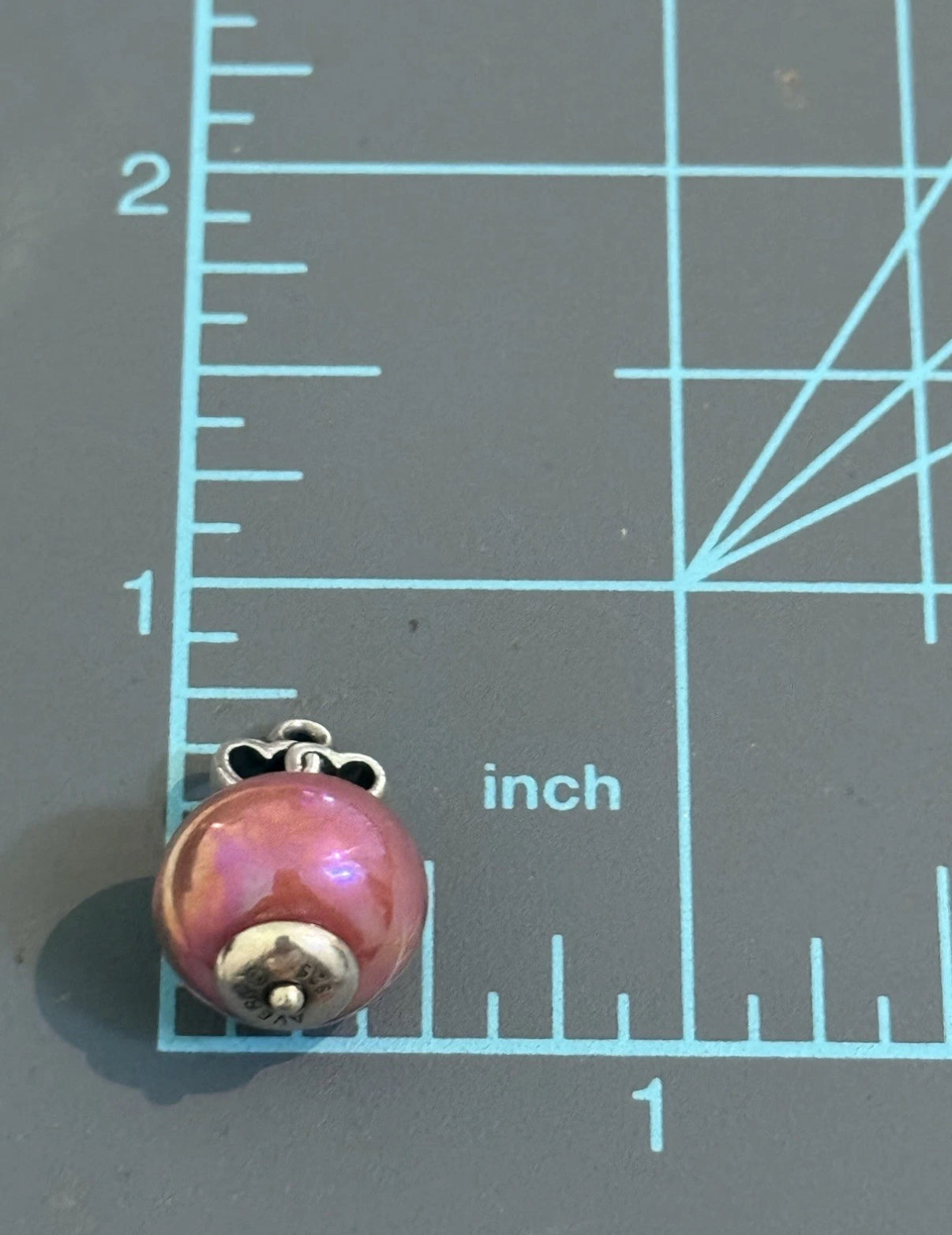 Pre-Owned James Avery Retired Pink Iridescent Two Hearts Finial Charm