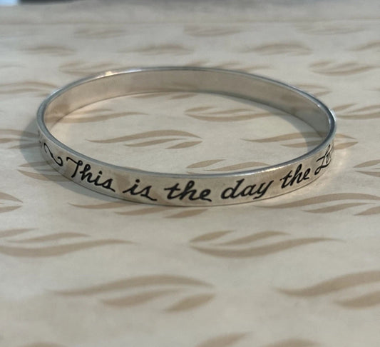 Pre-Owned James Avery Retired 925 Silver  “This is the day the Lord Has Made…” Bangle