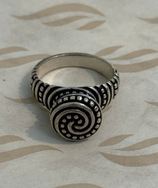 Pre-Owned James Avery Retired Sterling Silver African Beaded Ring Size 9