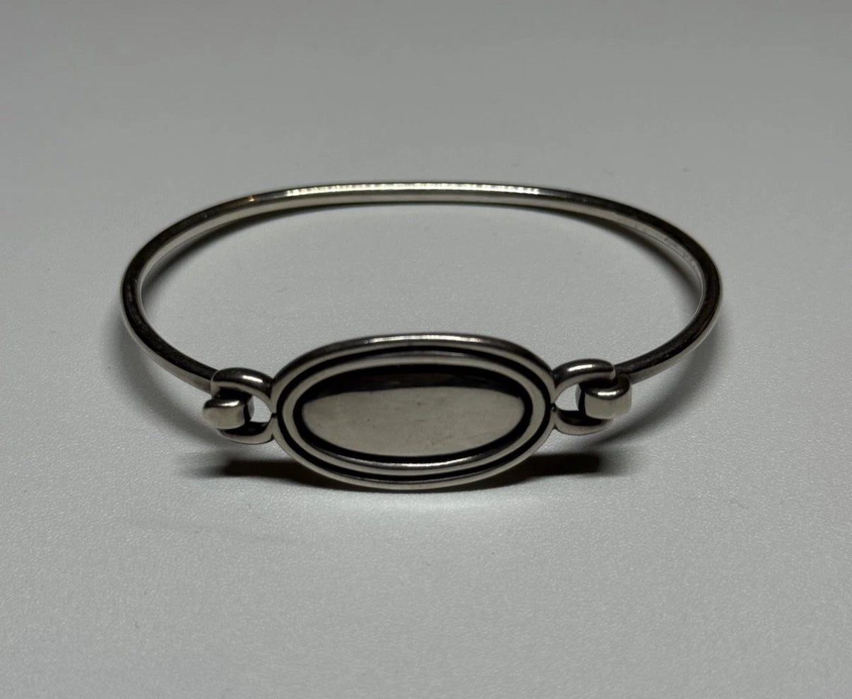 Pre-Owned James Avery Retired Sterling Silver Engravable Hook On 2.5” Bracelet