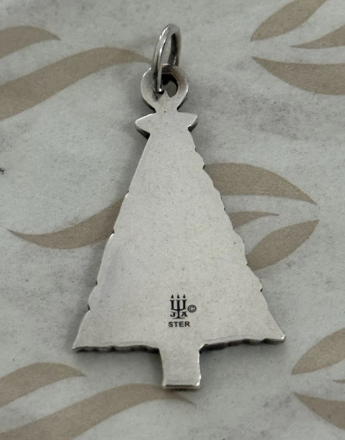 Pre-Owned James Avery Retired Sterling Silver Pax Tree of Love Peace Pendant
