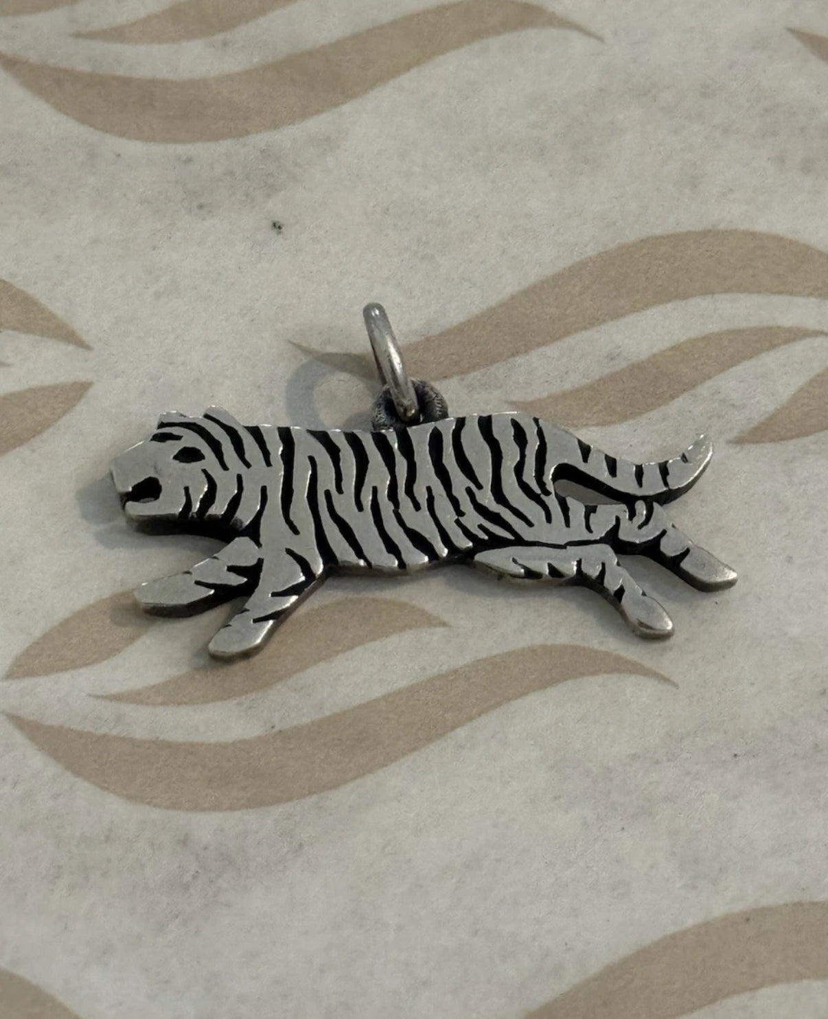 Pre-Owned James Avery Sterling Silver Retired RARE Bengal Charm