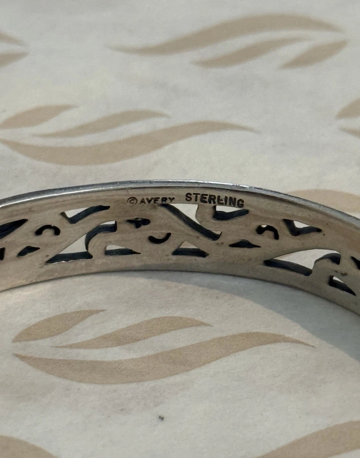 Pre-Owned James Avery Retired Sterling Silver Entitled Apollonia Bangle Bracelet