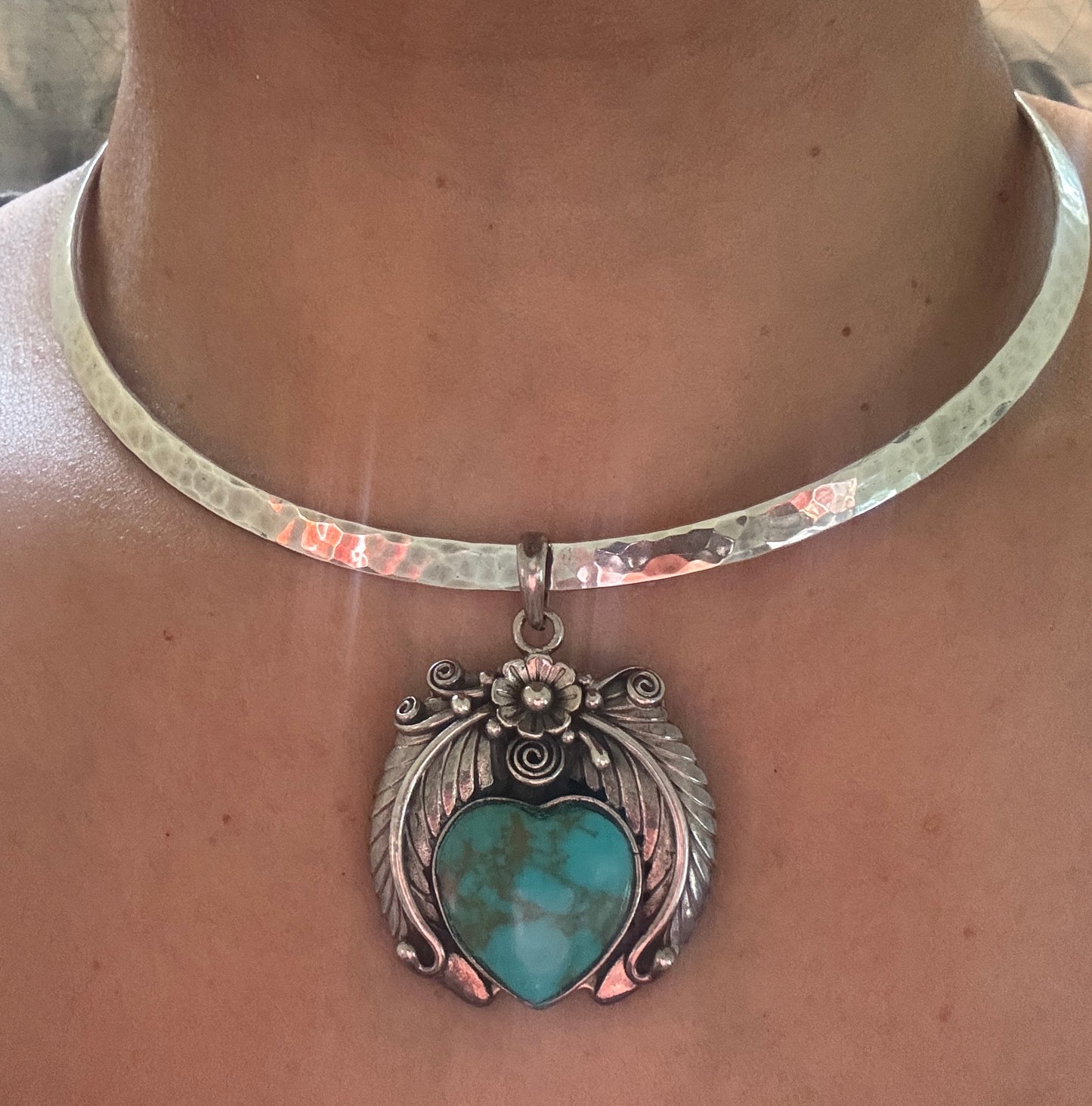 AUTHENTIC Native American Navajo Kingman Sterling Silver Turquoise Heart Pendant