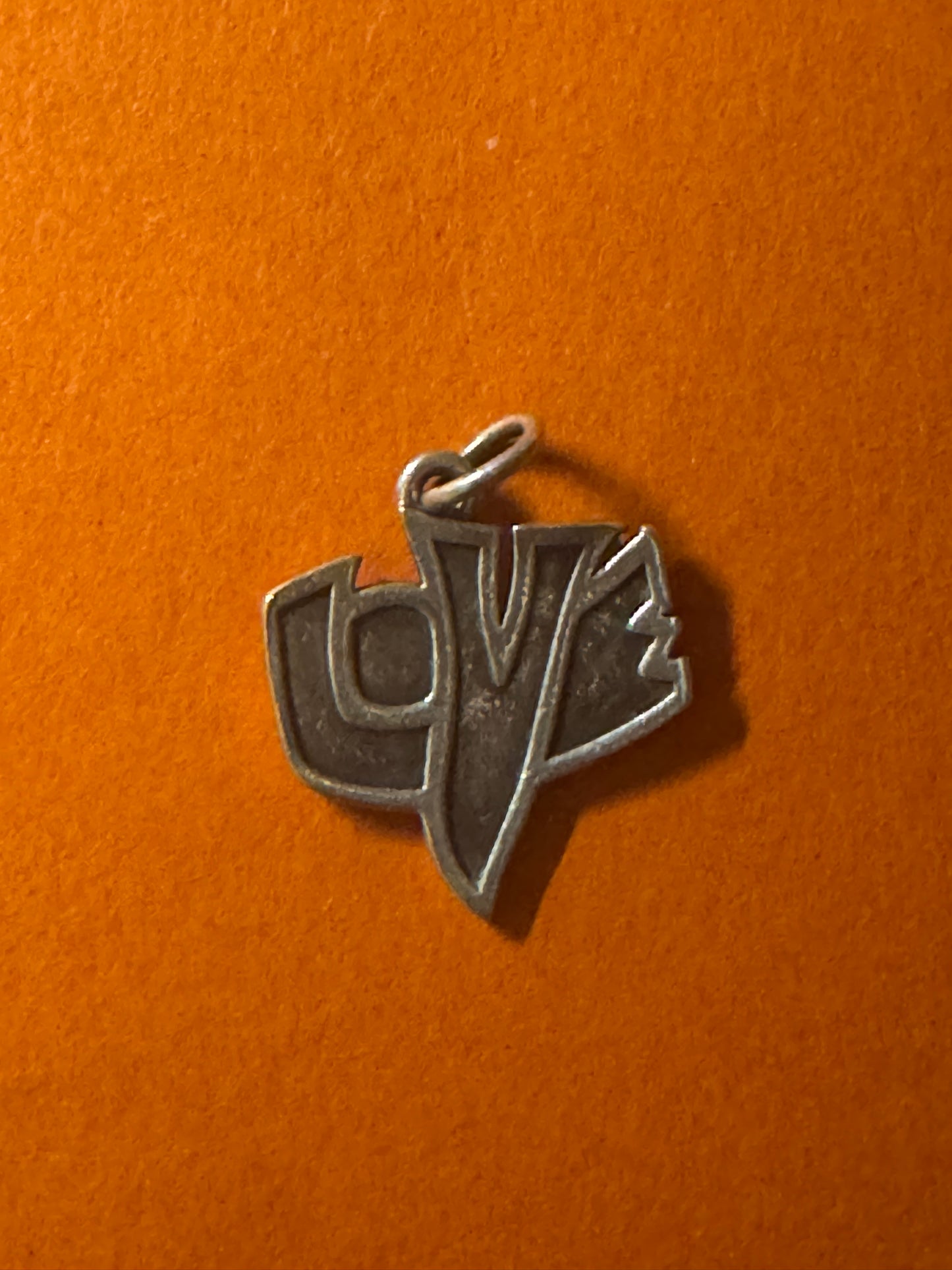 Pre Owned James Avery Rare Retired LOVE Silver Charm