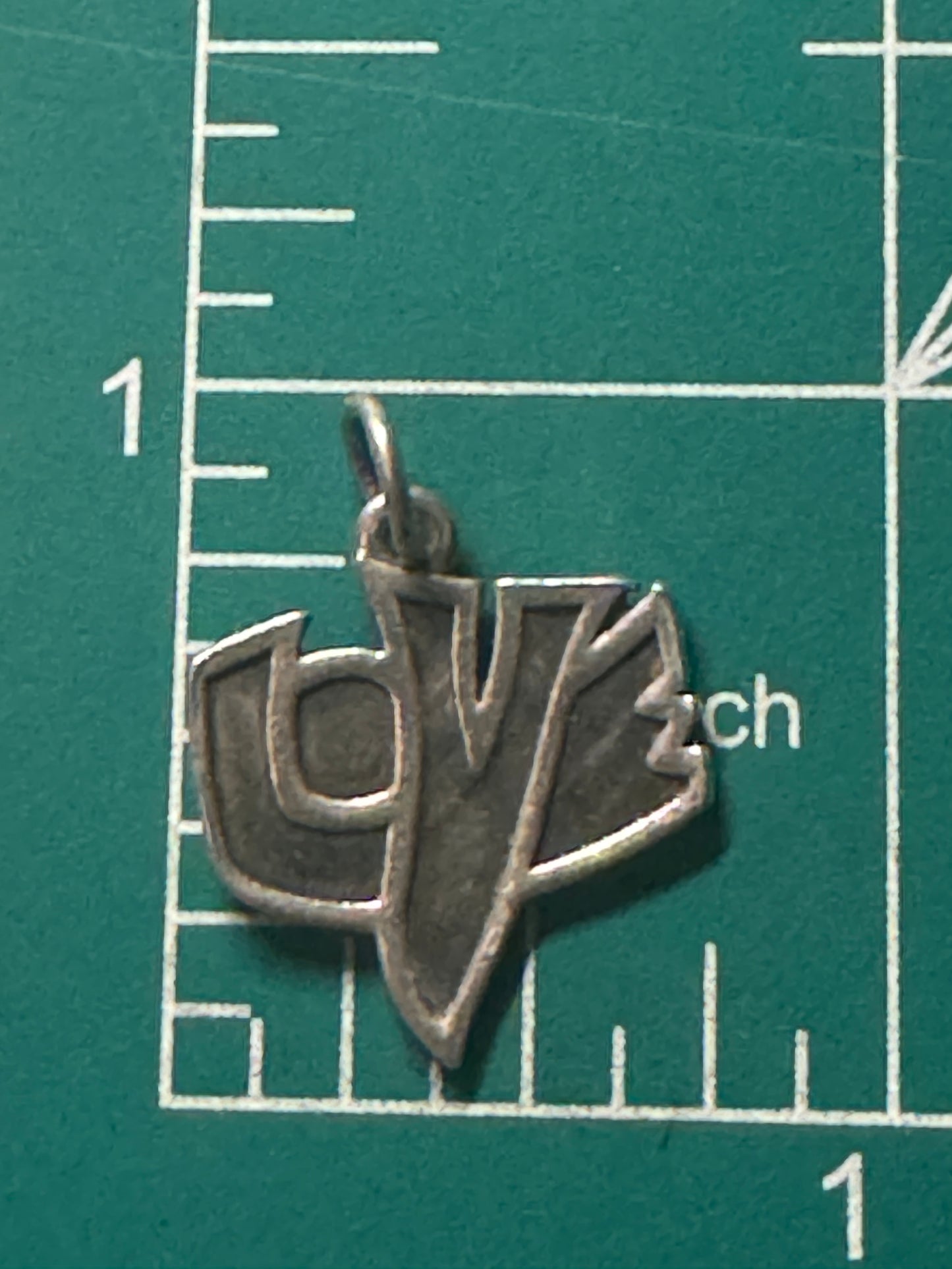 Pre Owned James Avery Rare Retired LOVE Silver Charm