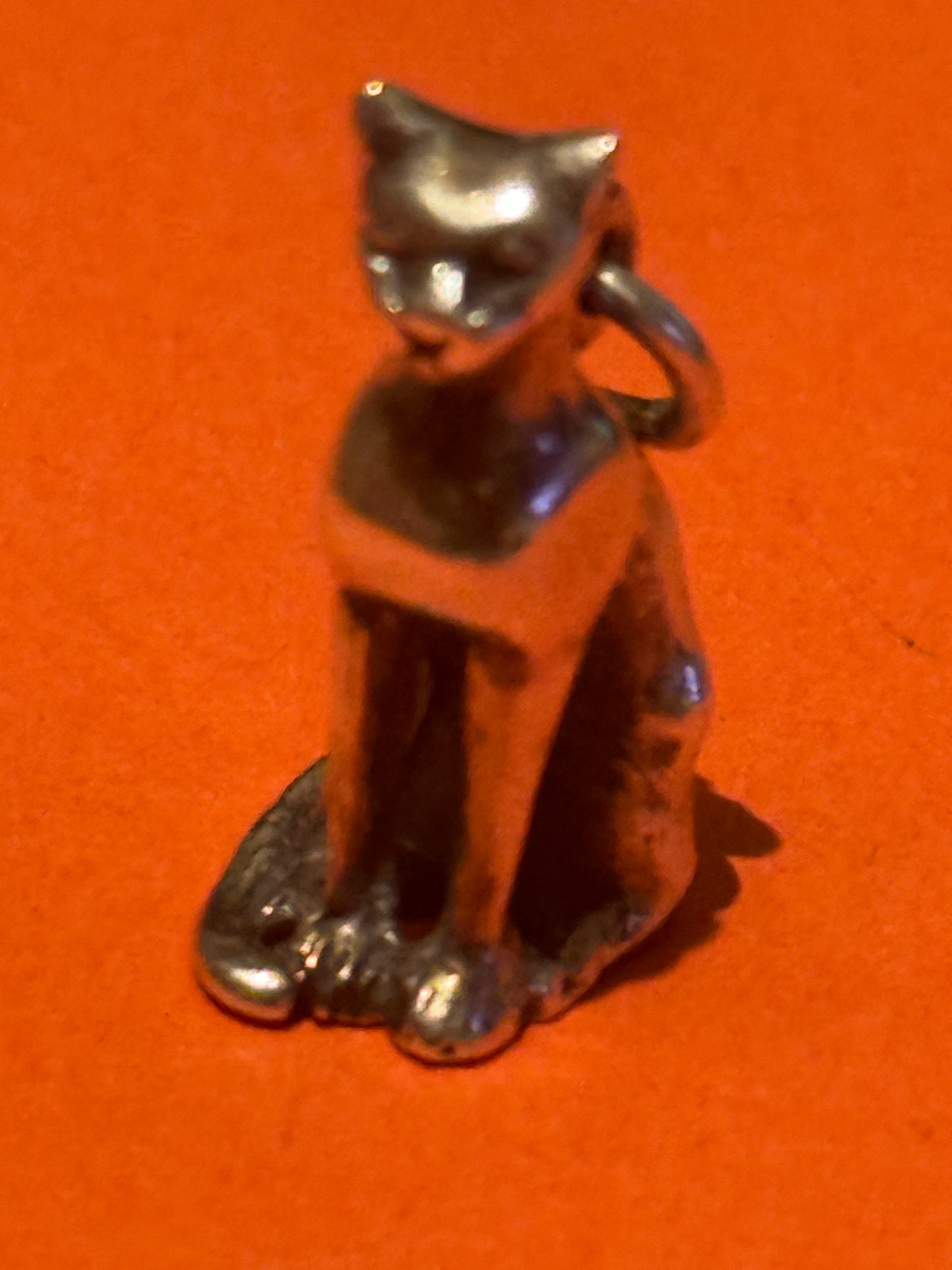 Pre Owned James Avery RARE and RETIRED 3D Egyptian Cat Silver Charm