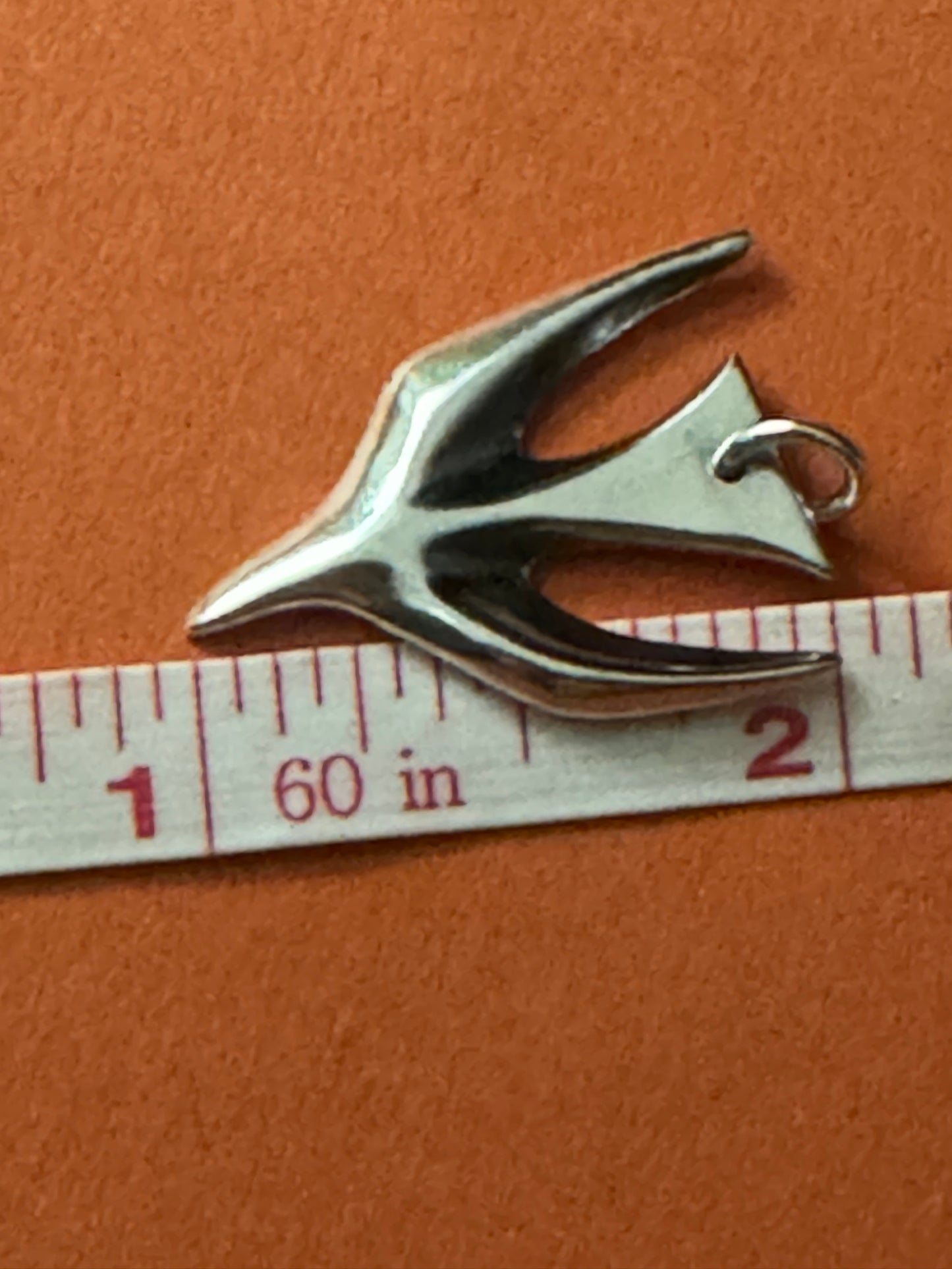 Pre Owned James Avery Retired Silver Descending Dove Pendant