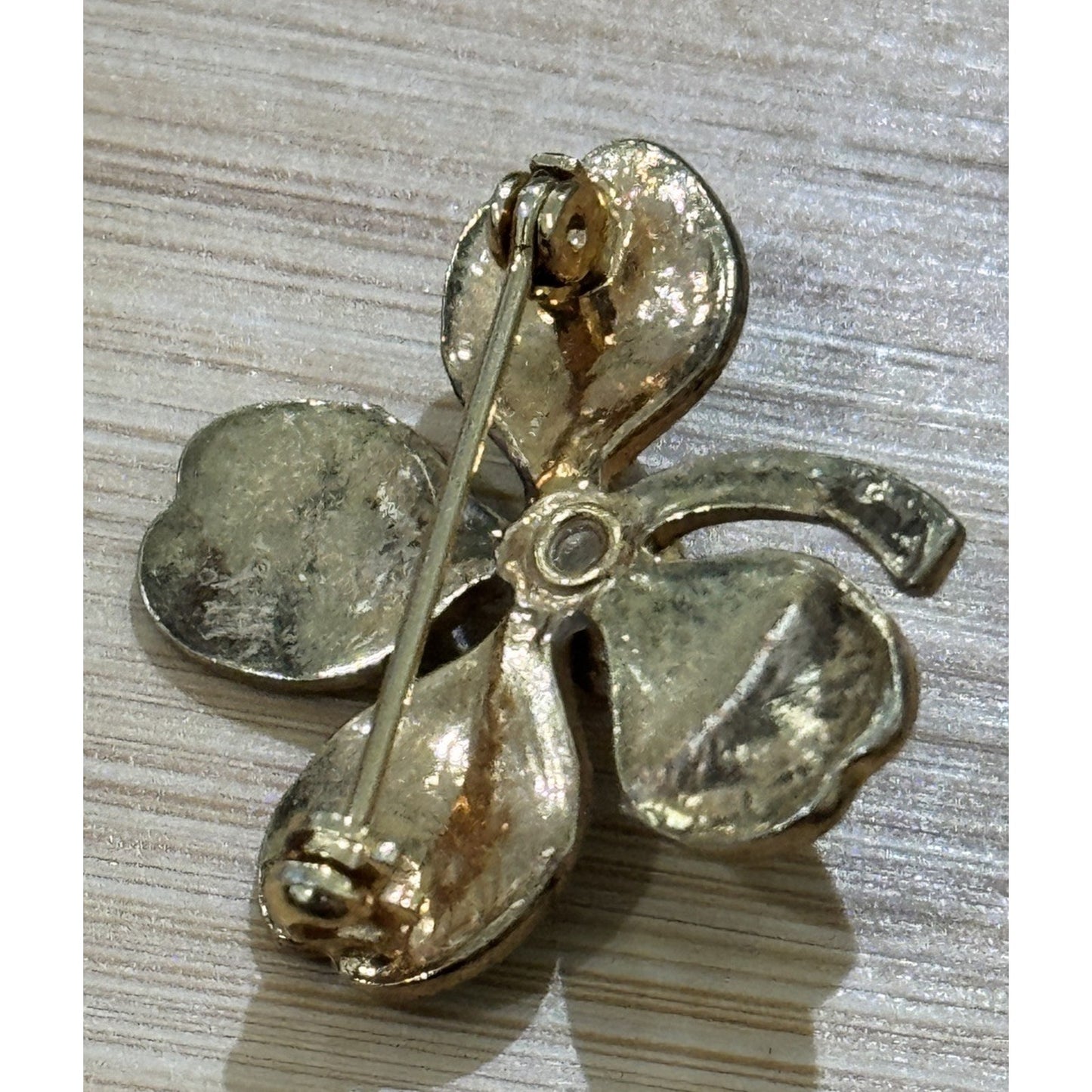 Vintage Green Enamel Shamrock Four Leaf Clover With Pearl Lucky Pin Brooch