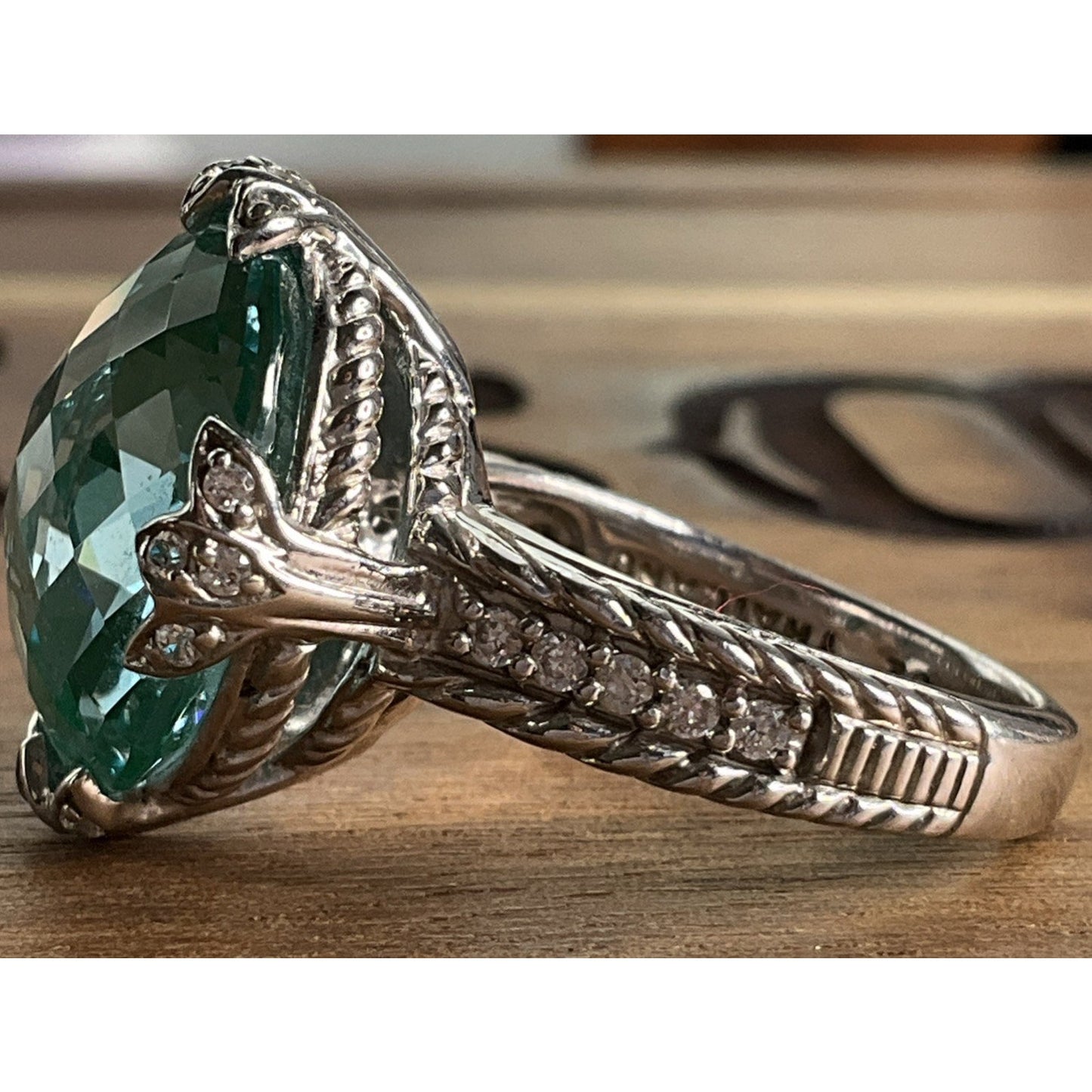 Judith Ripka Sterling Silver Green Spinel Gemstone Statement Ring Size 7.5