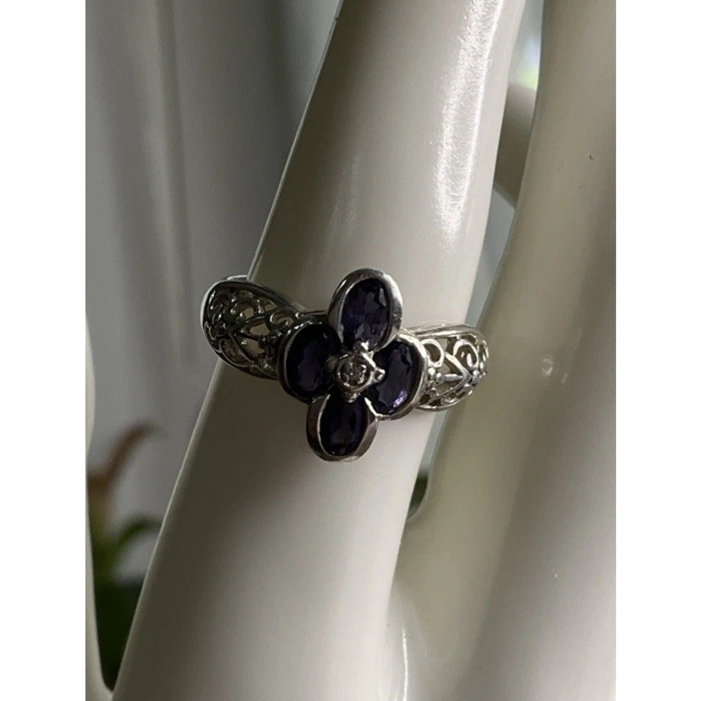 Vintage 925 Sterling Silver Amethyst Purple Gemstone Flower Ring Size 7.5