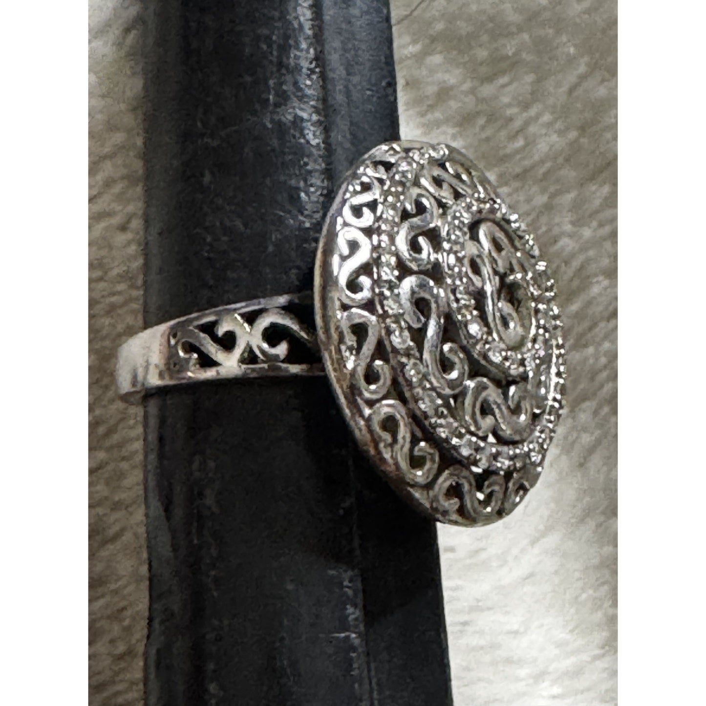 Vintage Sterling Silver Diamond Pavé Dome Scroll Bold Ring Size 7.5 7.8g