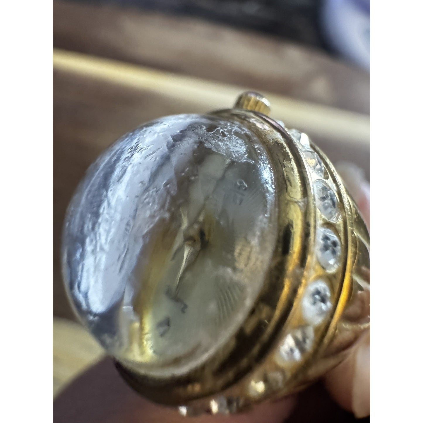 Vintage Joan Rivers Classics Quartz Bow Egg Watch Pendant On Gold Tone 30” Chain