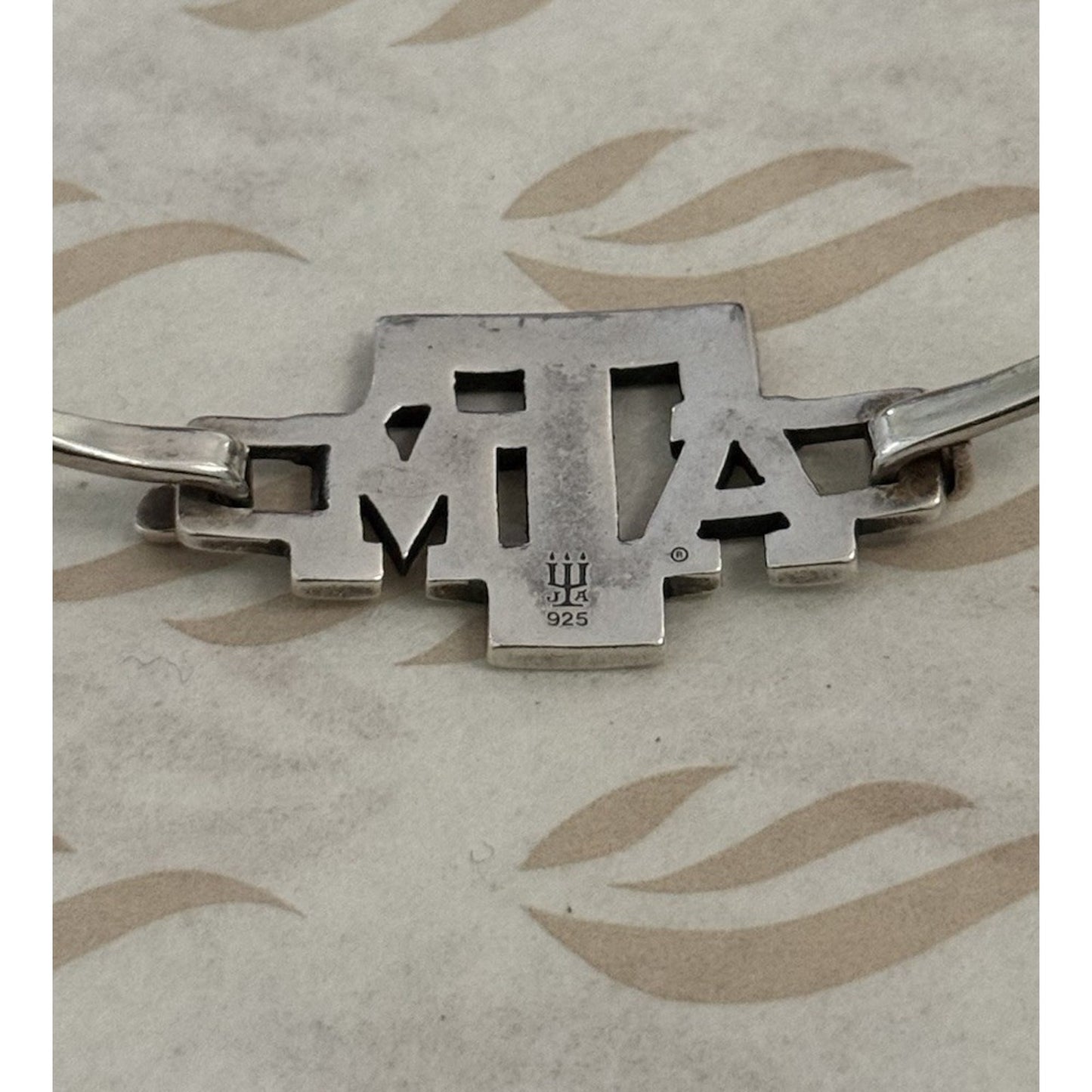 Pre owned James Avery Retired Sterling Silver Texas A&M Clip-on Bracelet