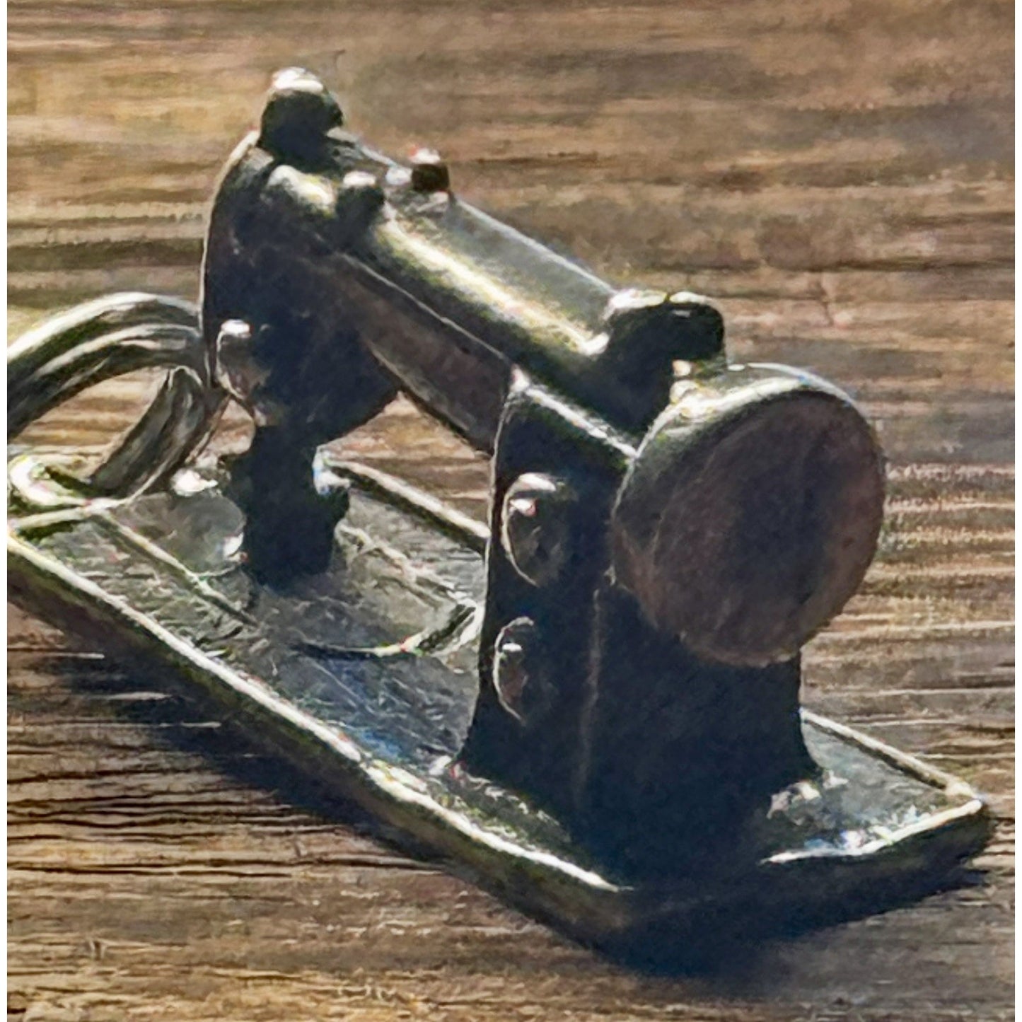 Vintage Sterling Silver 3D Detailed Sewing Machine 925 Charm