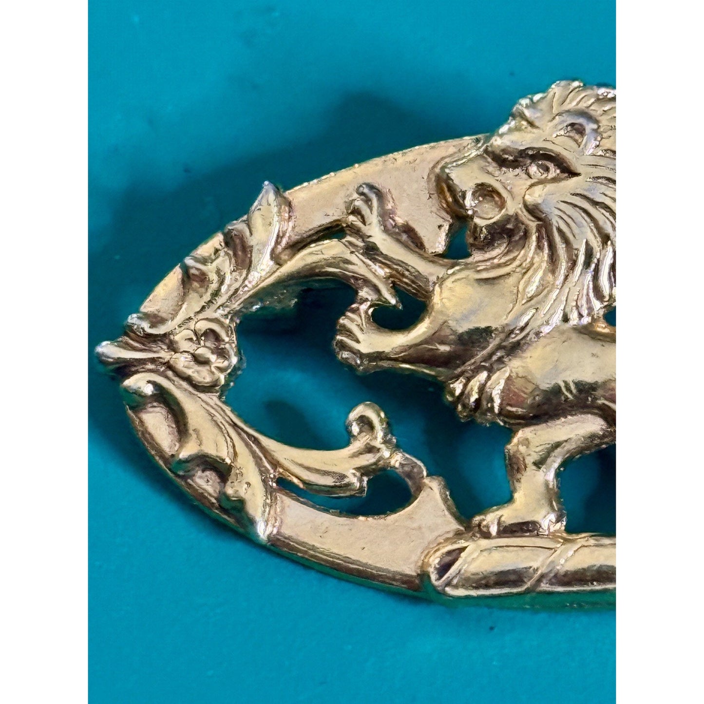 Vintage Florenza Lion Rampant Brooch Gold Tone Heraldic Pin 60-70’s Mid Century