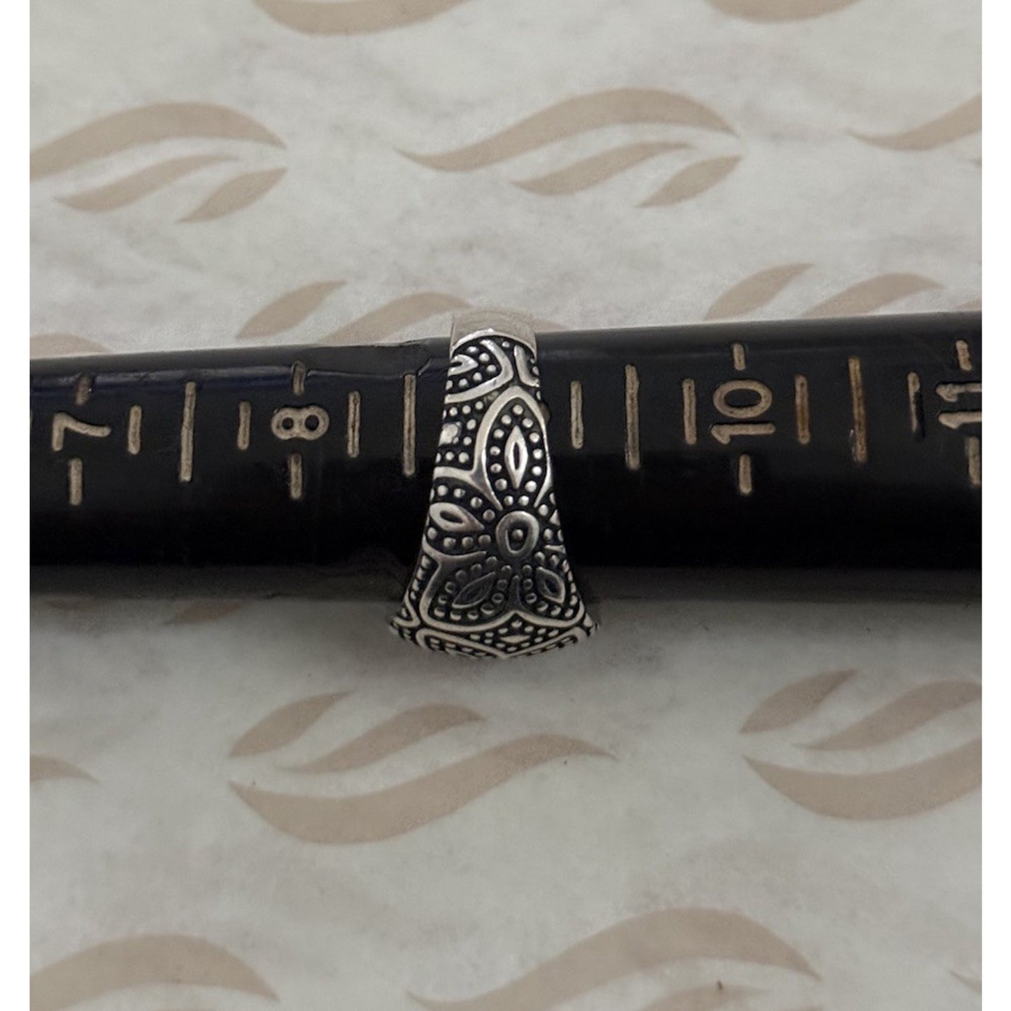 Pre owned James Avery Retired Sterling Silver Wide Beaded Floral Ring Size 9