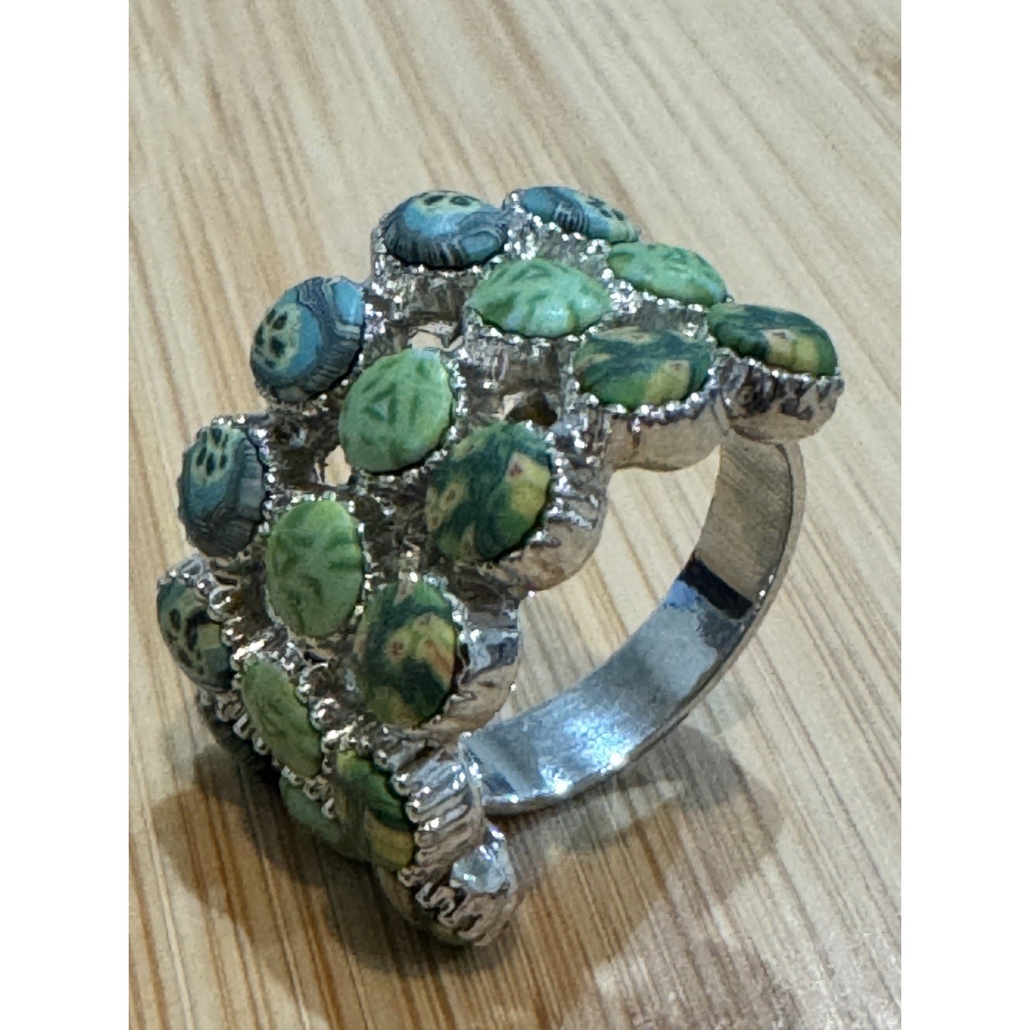 Viva Beads Green Hand Painted Statement Ring Silver Tone Wide Band Size 6.75