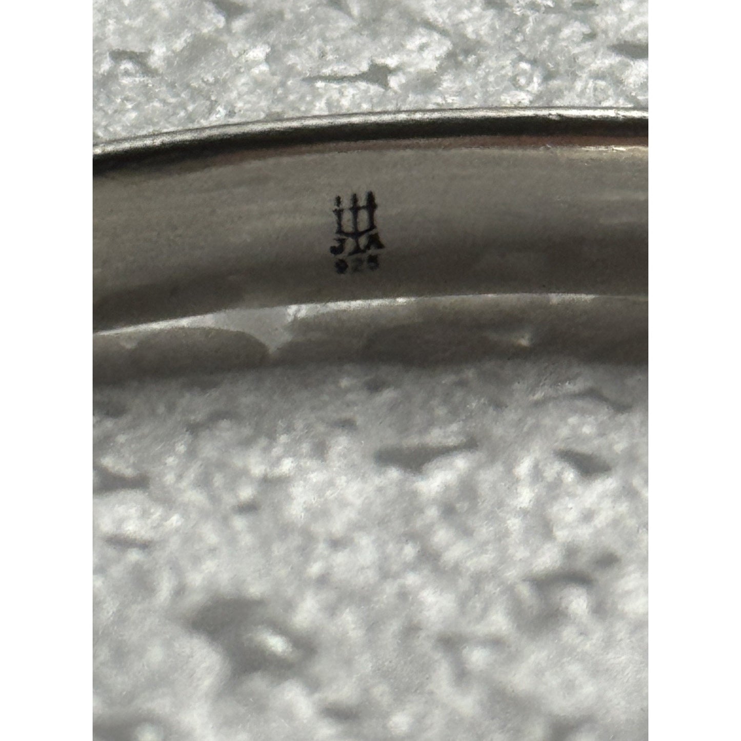 James Avery Retired Silver John 3:16 Bangle Bracelet Size L Pre-Owned