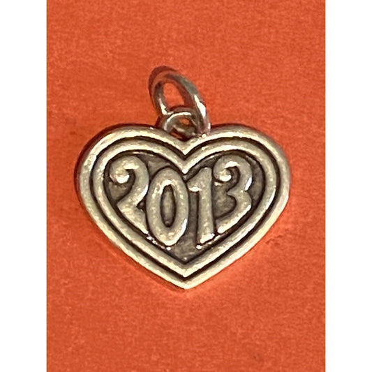 James Avery Retired Sterling Silver 2013 Year In Heart Charm Pre-Owned