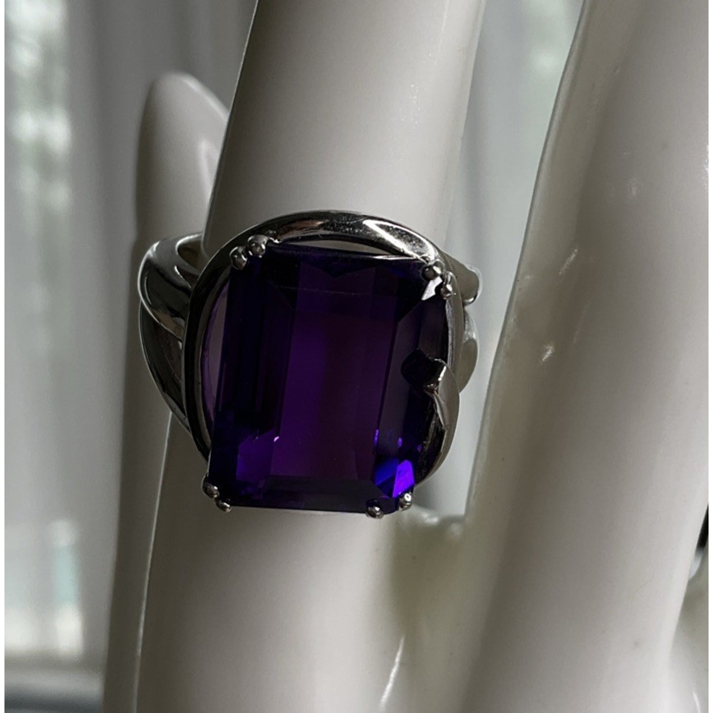 Modern Estate JW 925 Sterling Silver Emerald Cut Purple Amethyst Ring Size 7.5
