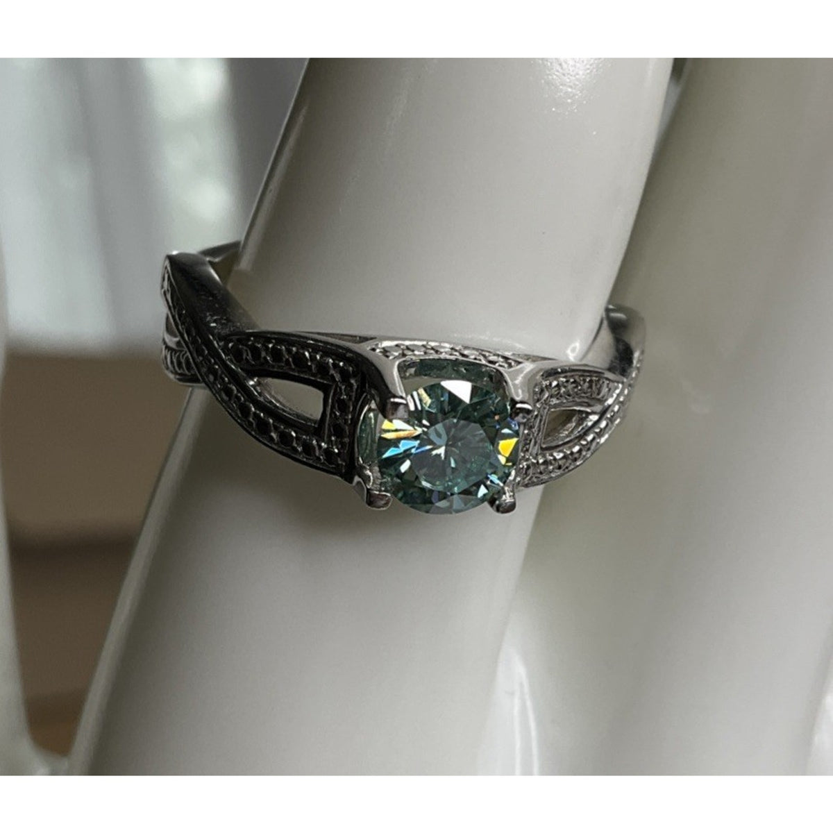 Vintage Sterling Silver Green Moissanite 925 Ring Size 9 Engagement Love Gift
