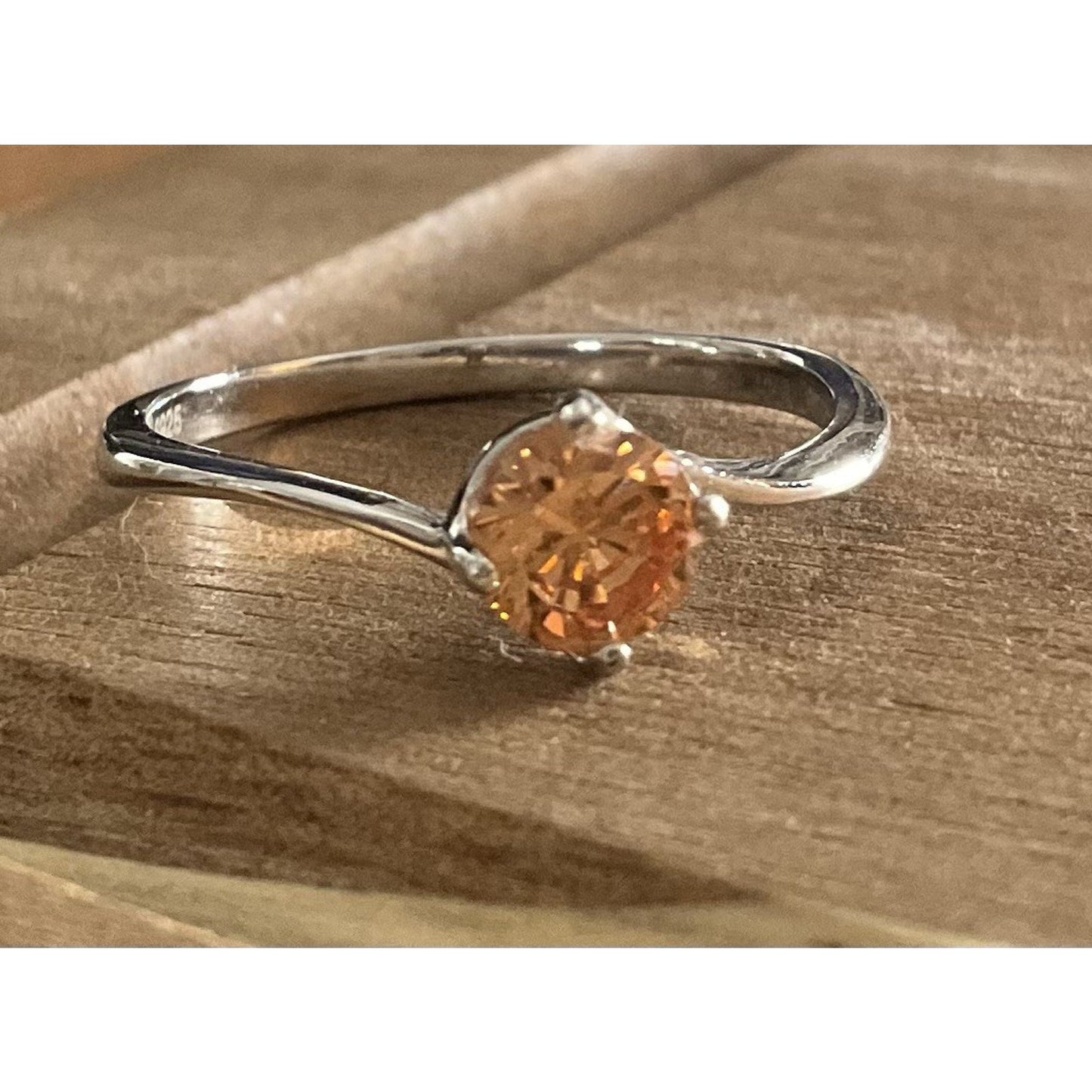 S925 Sterling Silver Orange Citrine-Color Solitaire Ring Size 6.5 Round Stone