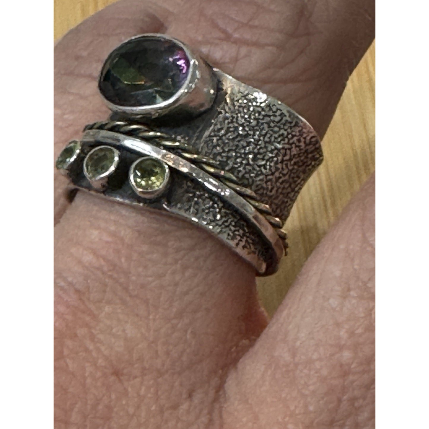 Bali Sterling Silver Mystic Quartz Peridot Gemstone Spinner Sz 8 Meditation Ring