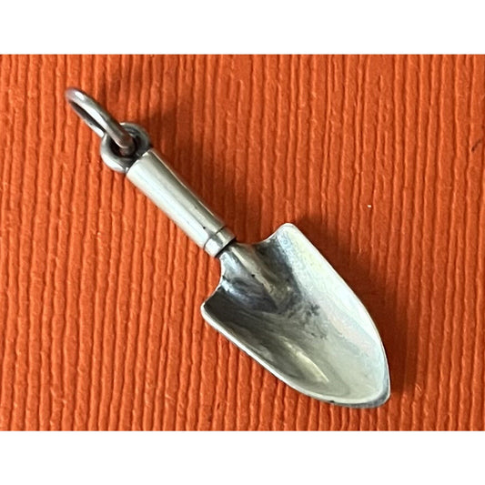 Pre-Owned James Avery Retired Sterling Silver 3D Garden Trowel Shovel Charm
