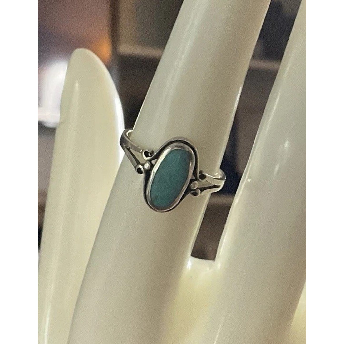 Vintage Turquoise Sterling Silver Ring Size 7 Oval Cabochon Southwestern Style
