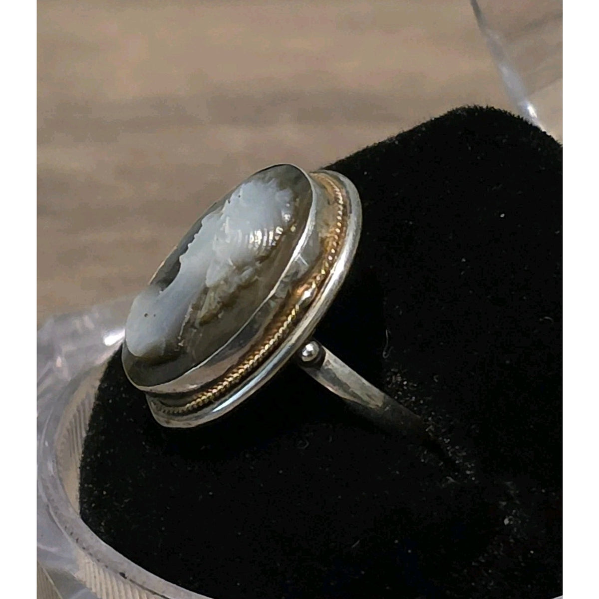Vintage 800 Silver Cameo Mother Of Pearl Two Tone Twisted Ring Sz 6.75