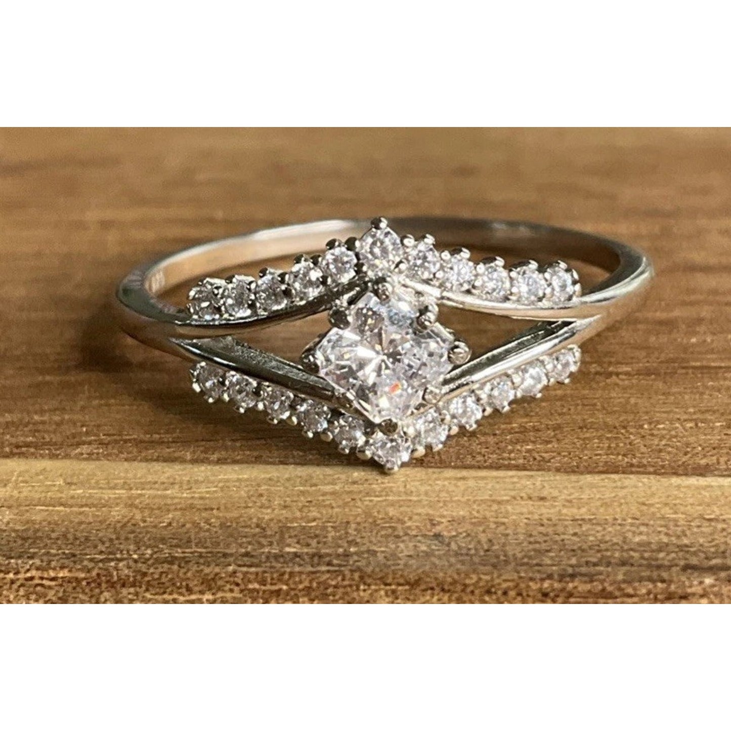 Sterling Silver 925 Engagement Ring With Clear Untested Stones Size 10.5
