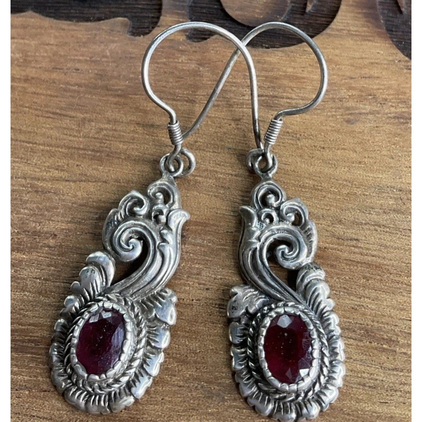 Vintage Sterling Silver Garnet Dangle Earrings Ornate Scroll 925