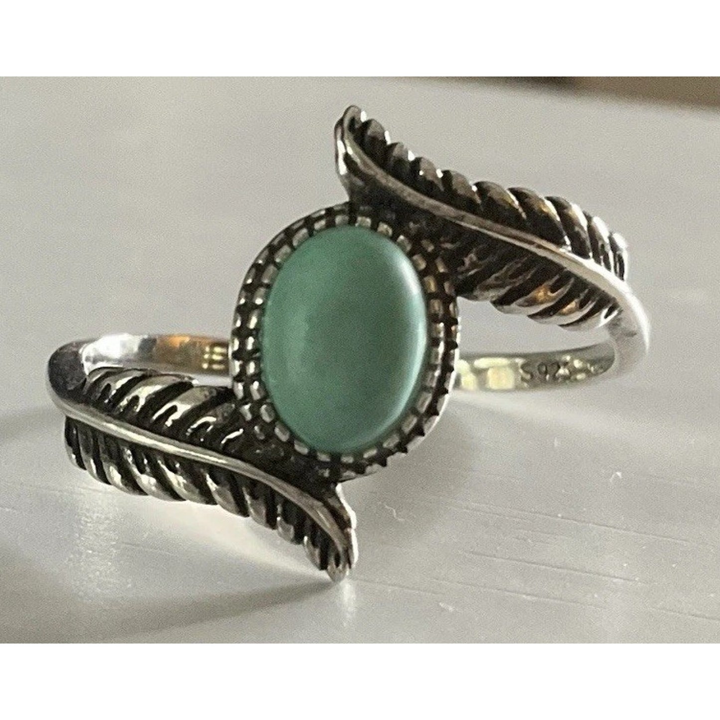 Vintage Turquoise Ring Sterling Silver Feathers & Turquoise Size 8.5 Southwester