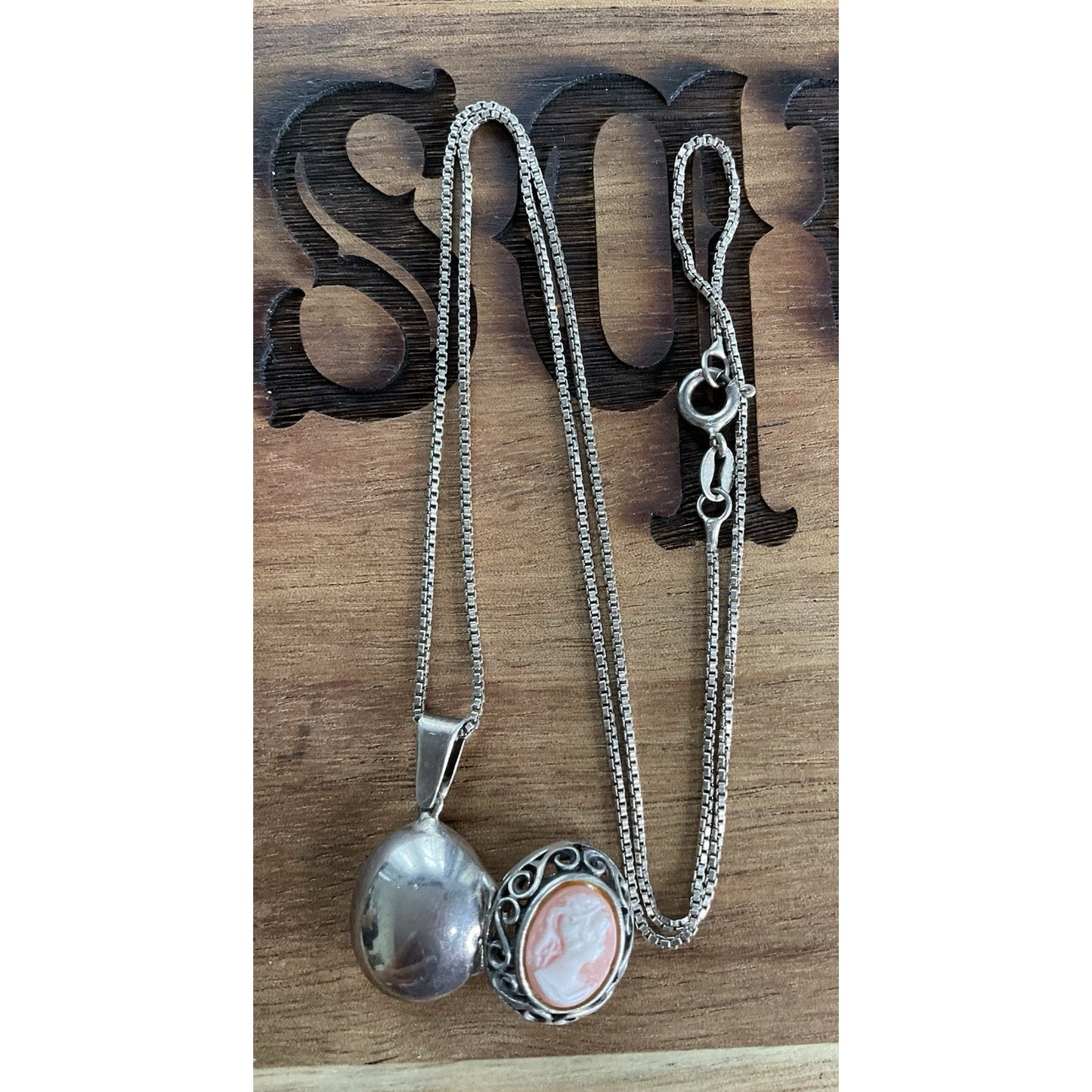 Vintage Sterling Silver Pink Cameo Lady Portrait Oval 925 Pendant Necklace