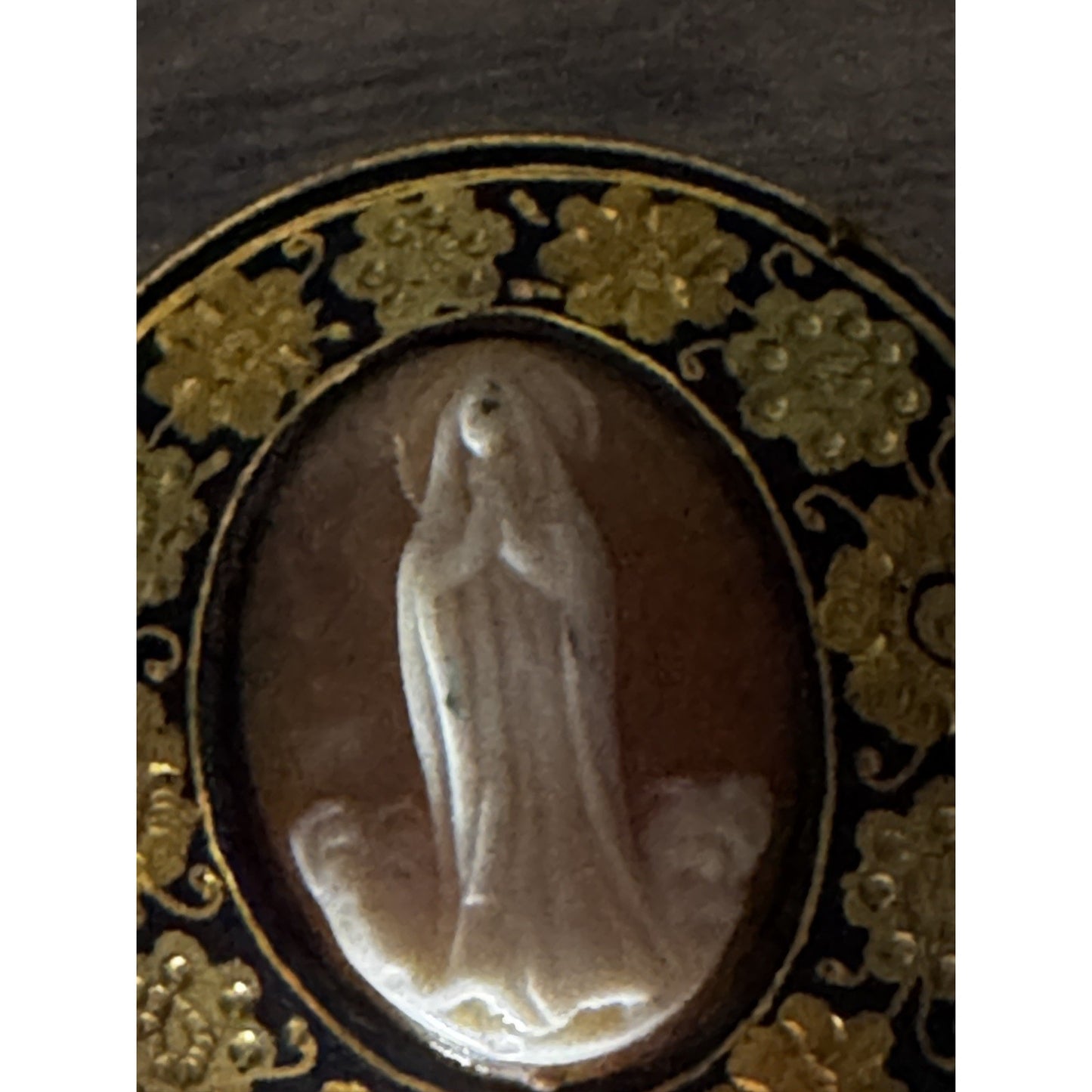 Antique Style Madonna Cameo Brooch Black Gold Floral Damascene Pin