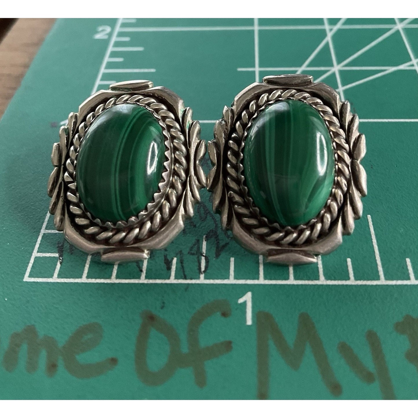 Vintage Sterling Silver Malachite Earrings Southwestern Rope Leaf Design 8.9gr