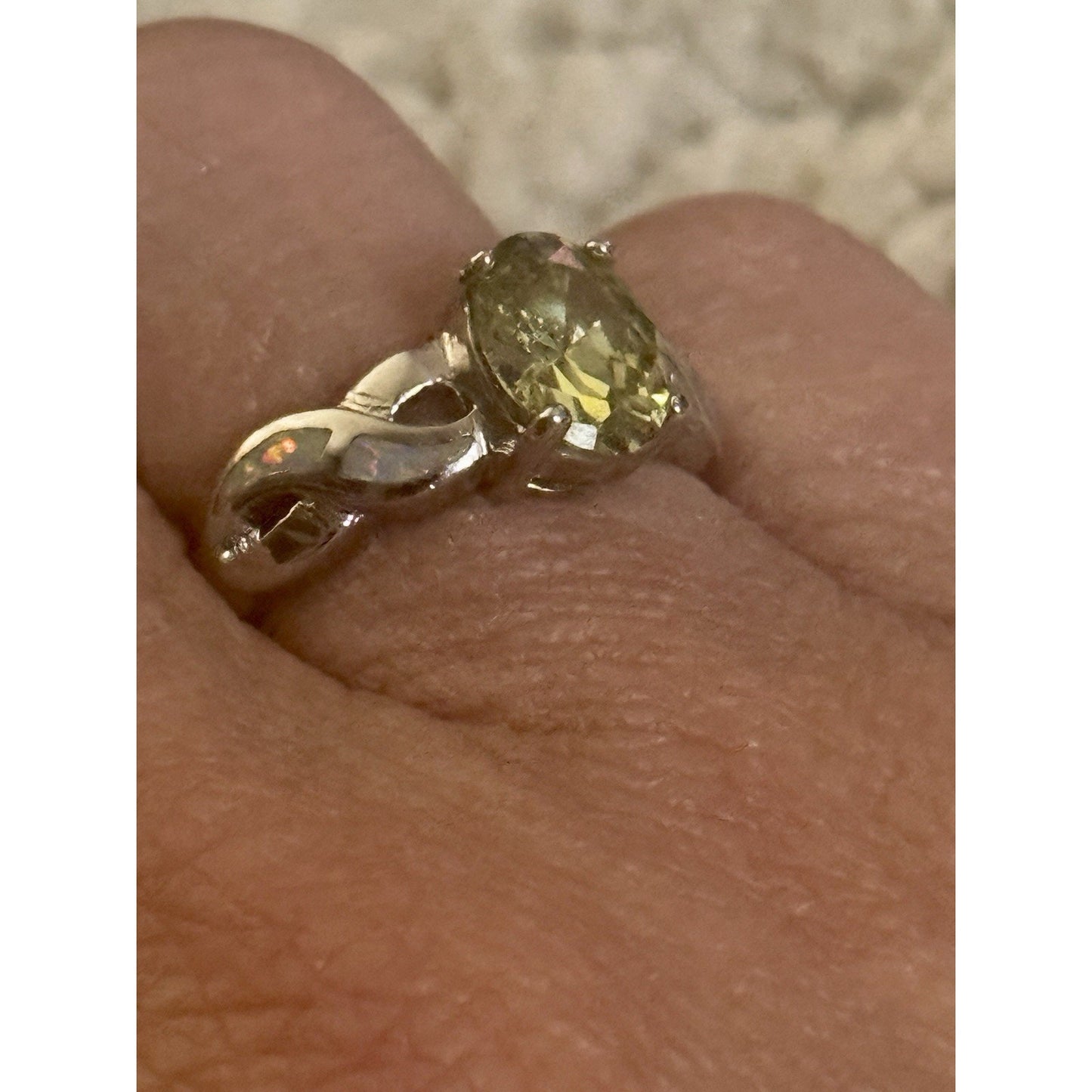 Sterling Silver Prasiolite Ring 925 Oval Green Amethyst Twist Band Size 6