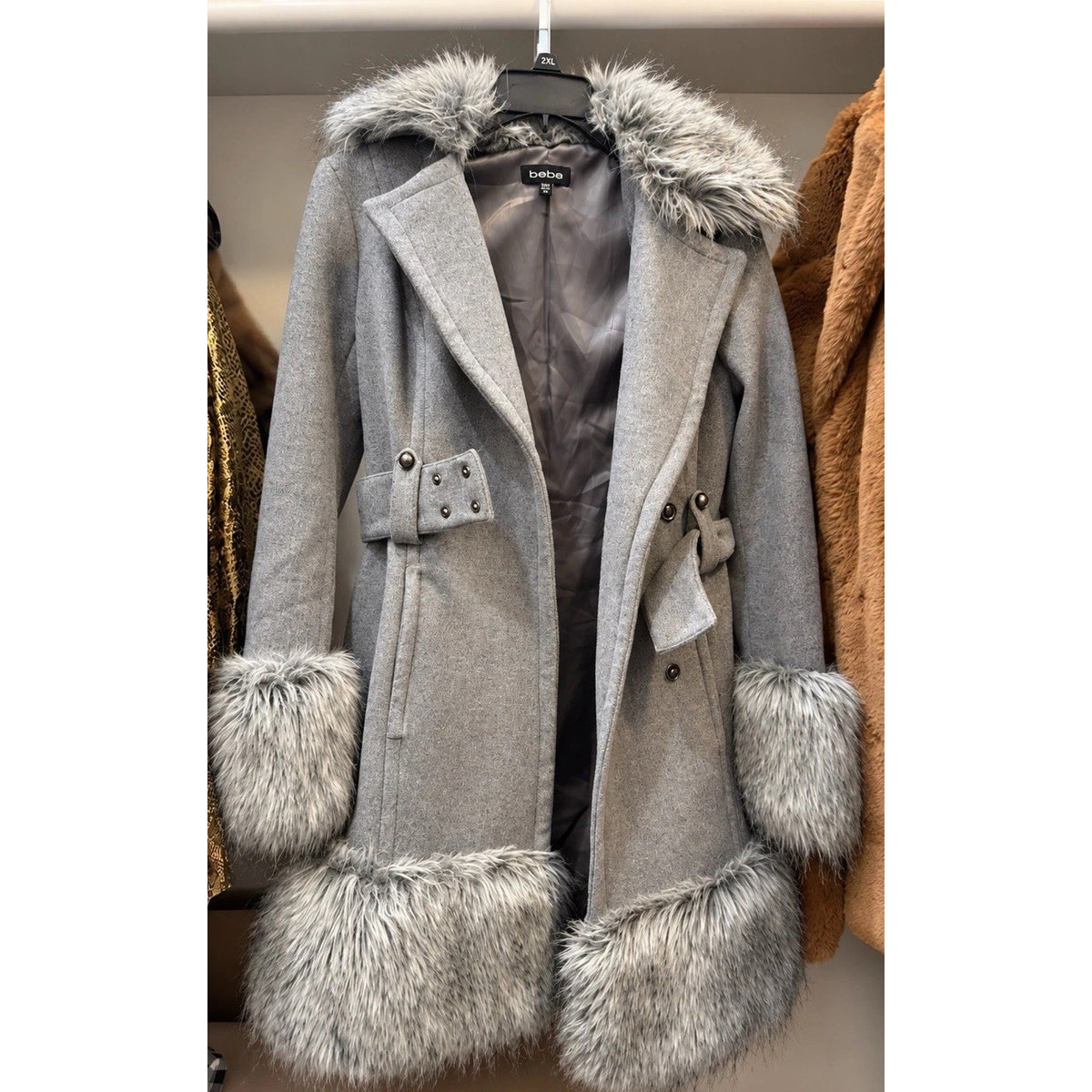 Bebe Women’s XS Gray Faux Fur Trim Long Coat Belted Statement Winter Jacket
