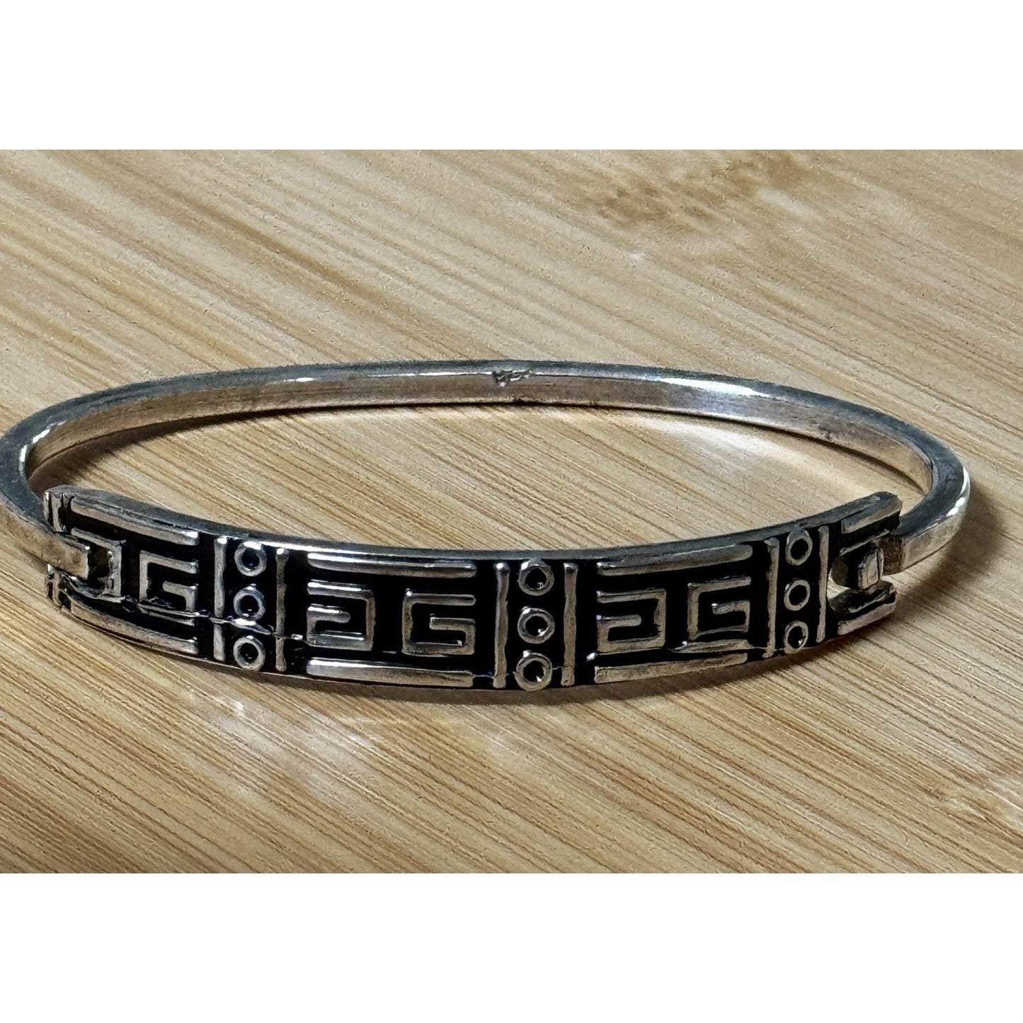 Vintage Mexico Sterling Silver Greek Key Hinged Bangle Bracelet 16g