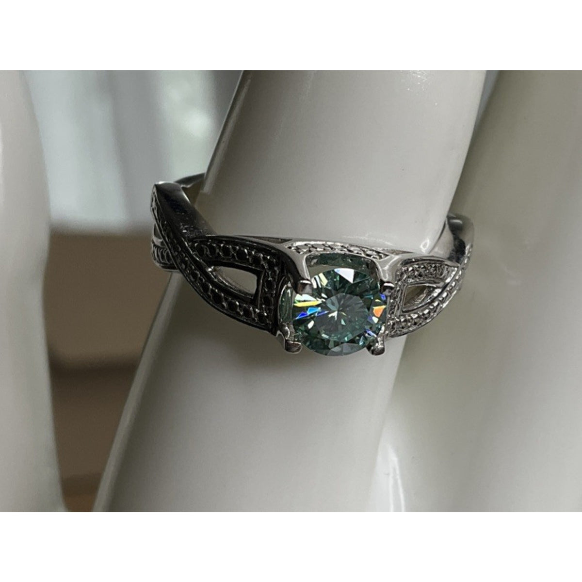 Vintage Sterling Silver Green Moissanite 925 Ring Size 9 Engagement Love Gift