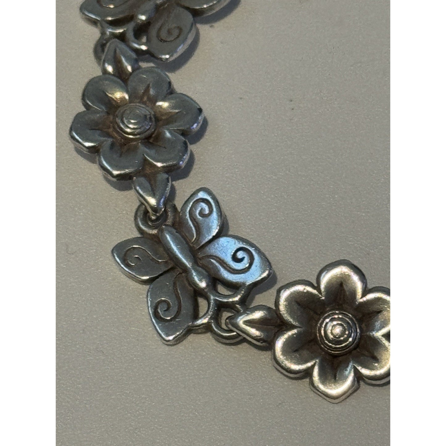 Pre owned James Avery Retired HTF Silver Butterflies In Bloom Flower Bracelet 7 3/4”