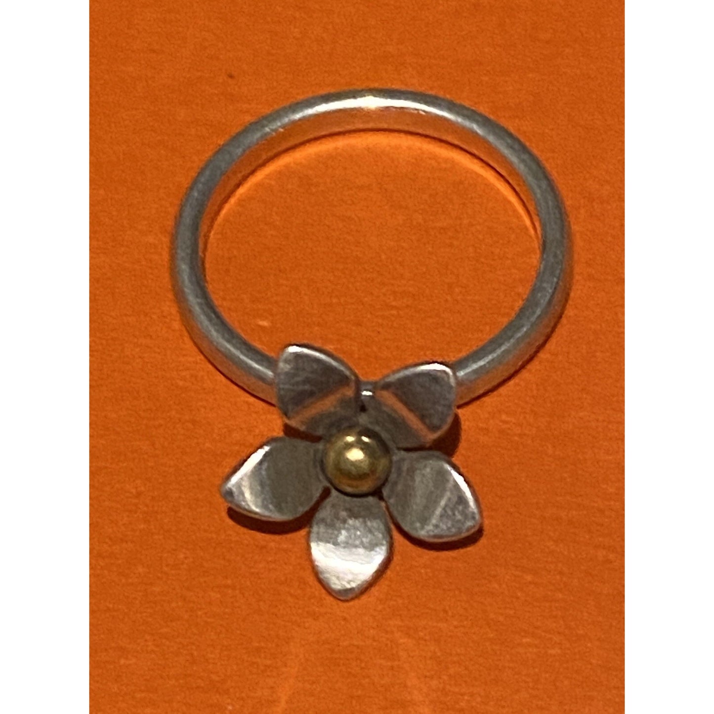 Pre owned James Avery Retired Silver and Brass Flower Dangle Ring Size 5