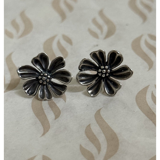 James Avery Rare Retired Sterling Silver Dogwood Flower Stud Earrings Pre-Owned