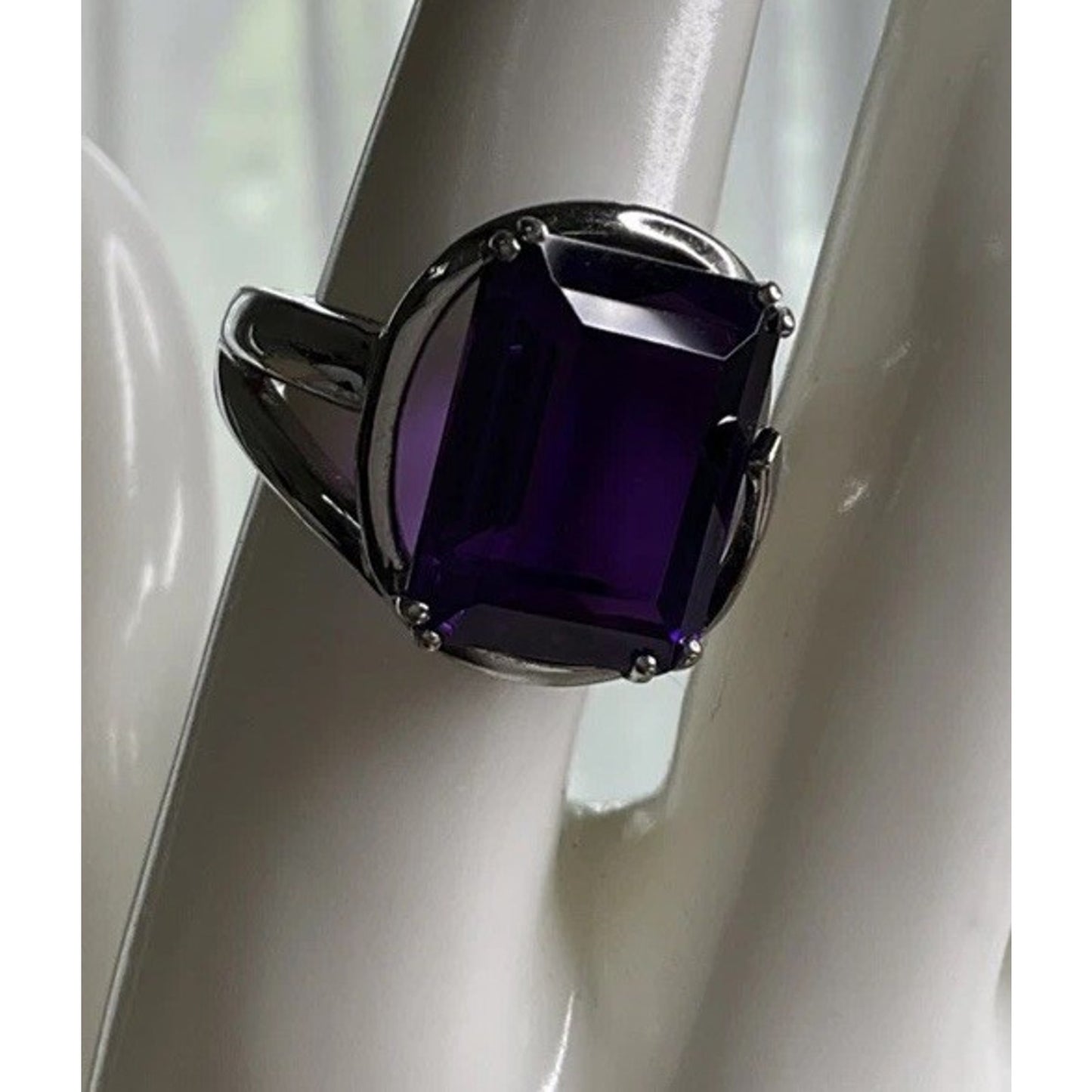 Modern Estate JW 925 Sterling Silver Emerald Cut Purple Amethyst Ring Size 7.5